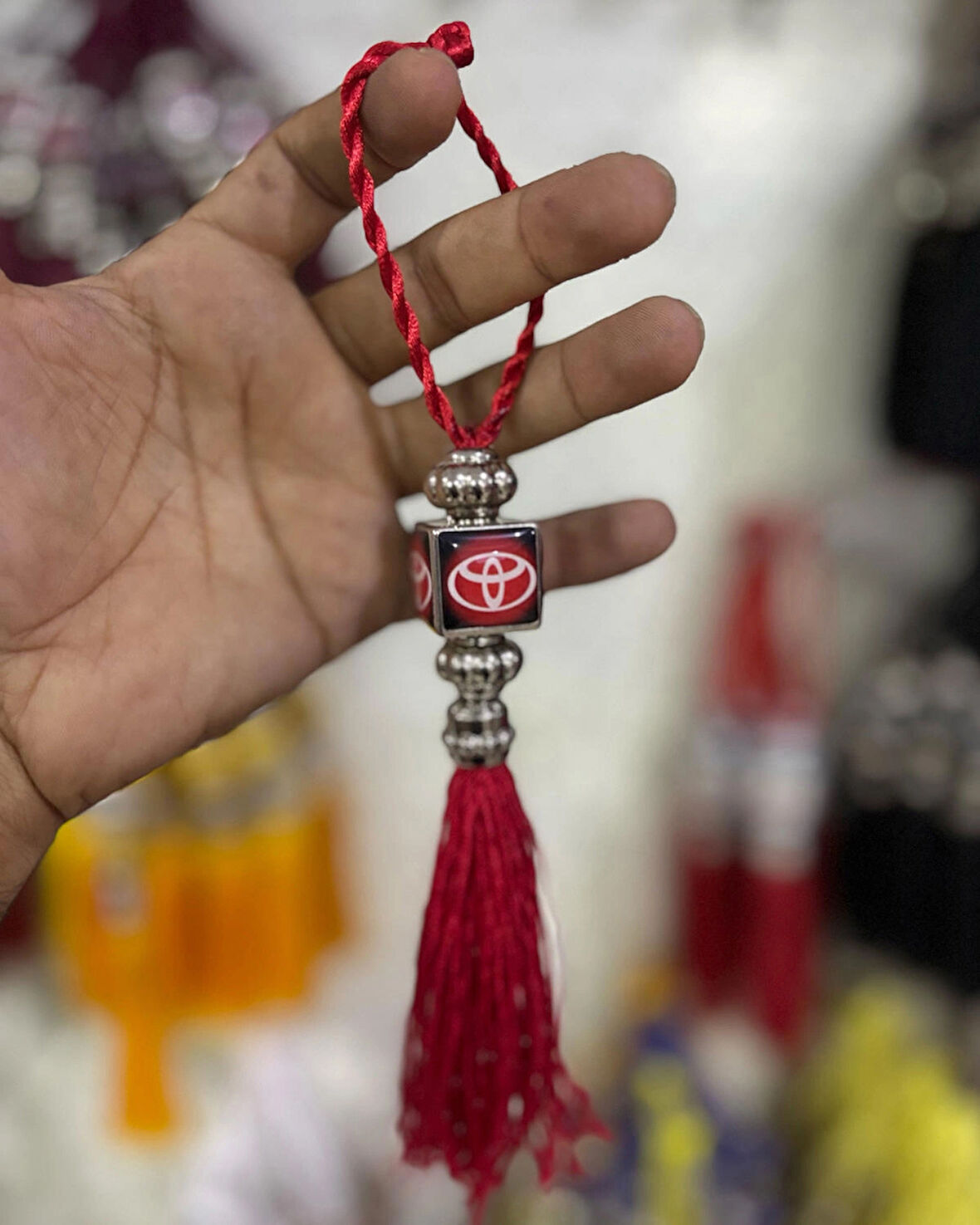 Kişisel Tarzınızı Yansıtan Dikiz Aynası Süsleri – Araba İç Aksesuarı