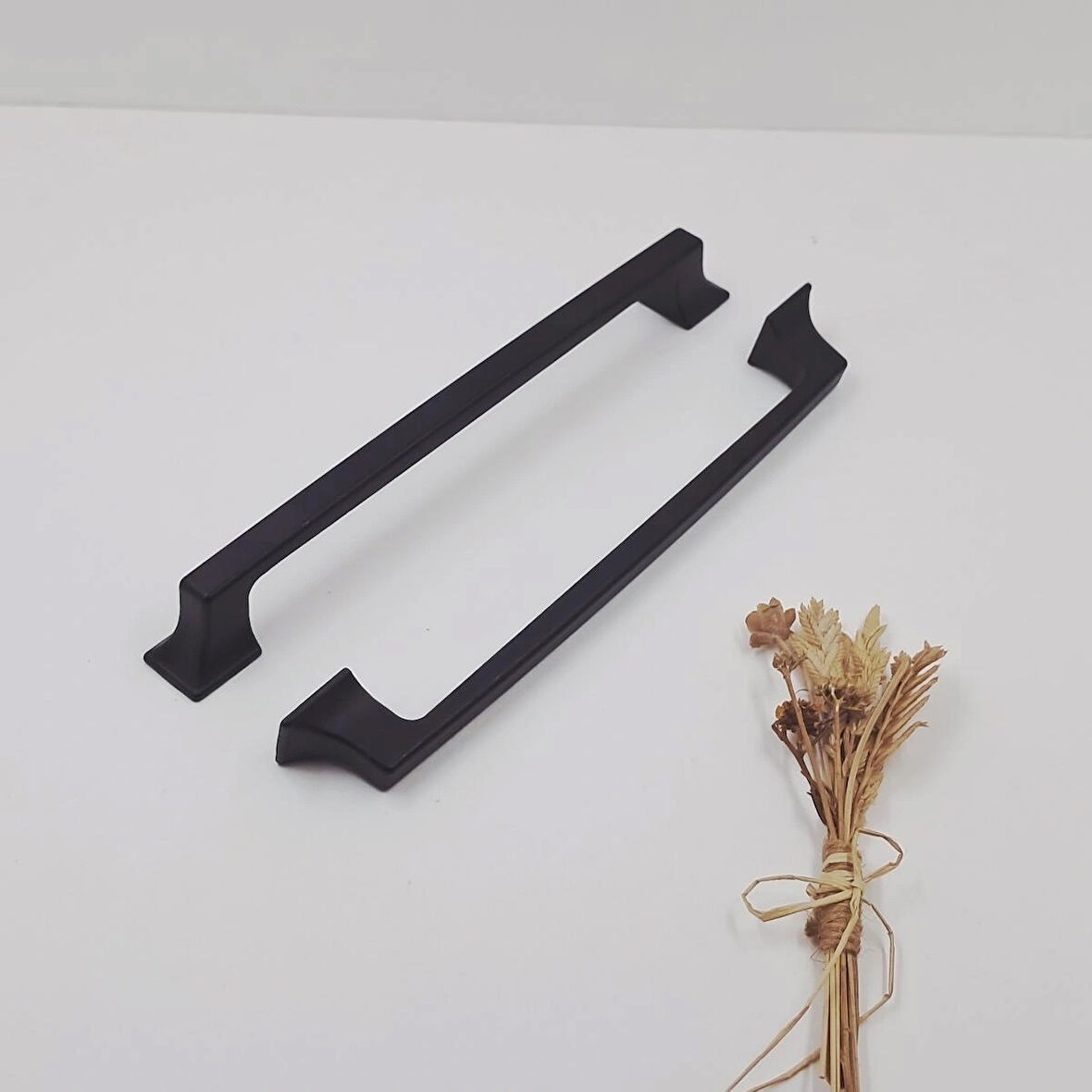 Ay-Az Kulp Kürdevan 160MM Modern Şık Metal Siyah Mutfak Banyo Dolap Çekmece Kulpu