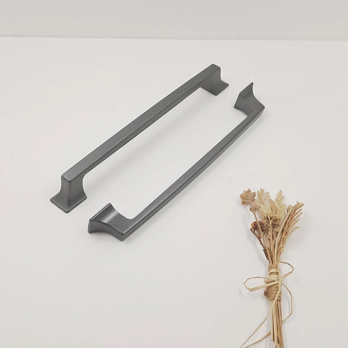 Ay-Az Kulp Kürdevan 160MM Modern Şık Metal Füme Mutfak Banyo Dolap Çekmece Kulpu