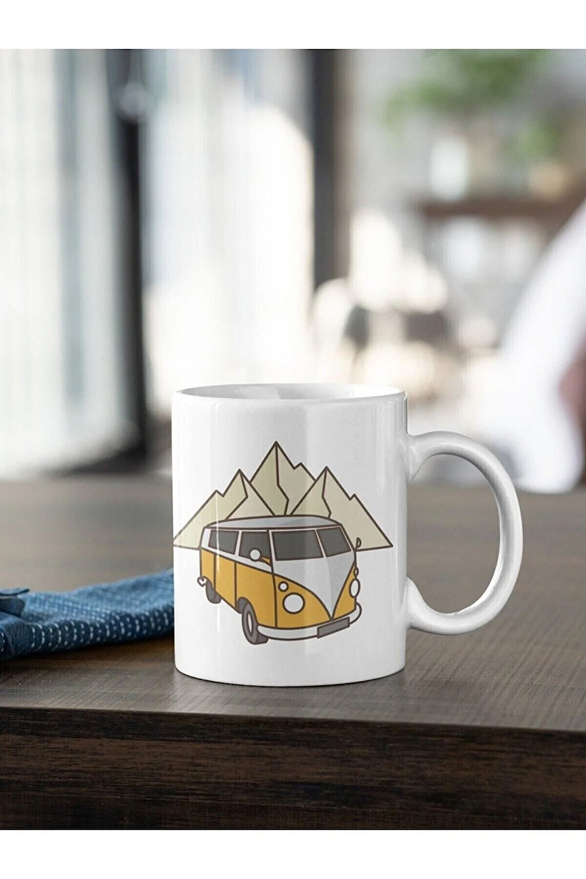 Sarı Vosvos Minibüs Ve Dağ Baskılı Kupa