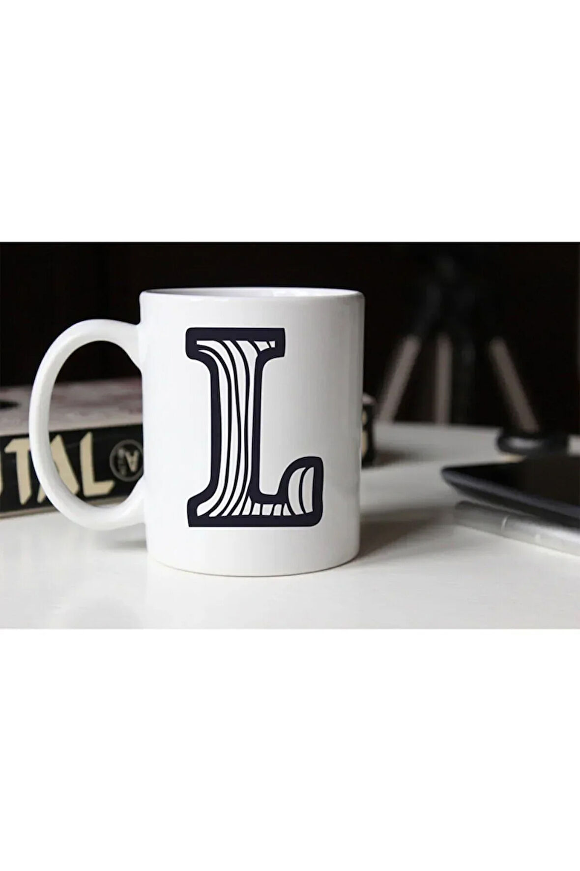 Siyah Beyaz Çizgili L Harfli Porselen Kupa Tfsbh-014