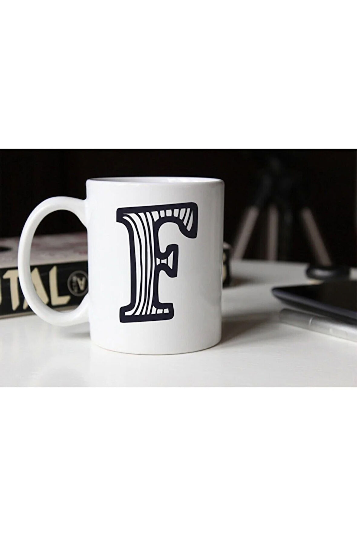 Siyah Beyaz Çizgili F Harfli Porselen Kupa Tfsbh-007