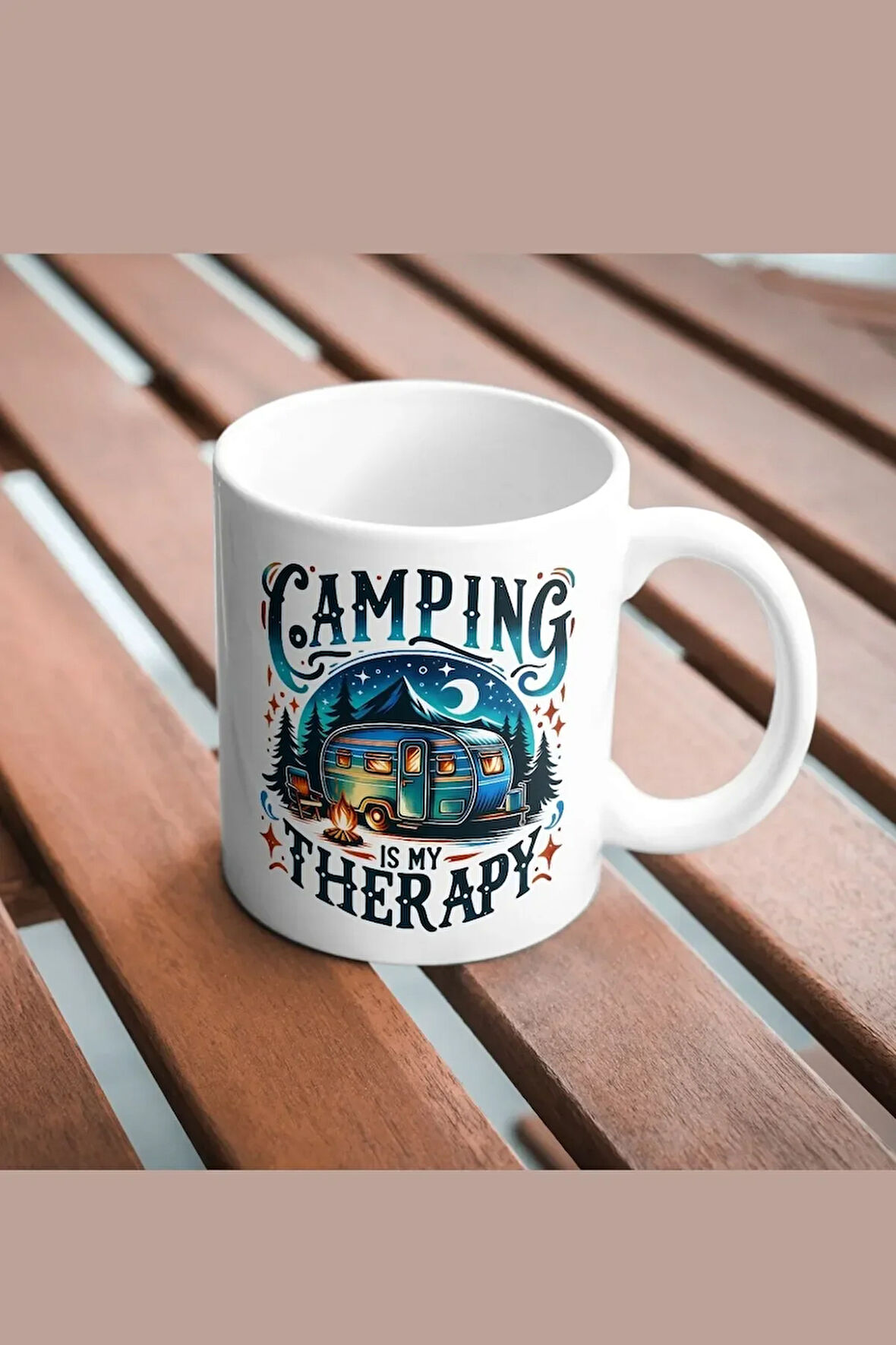 Doğa Tutkunları İçin Retro Kamp Temalı Porselen Kupa