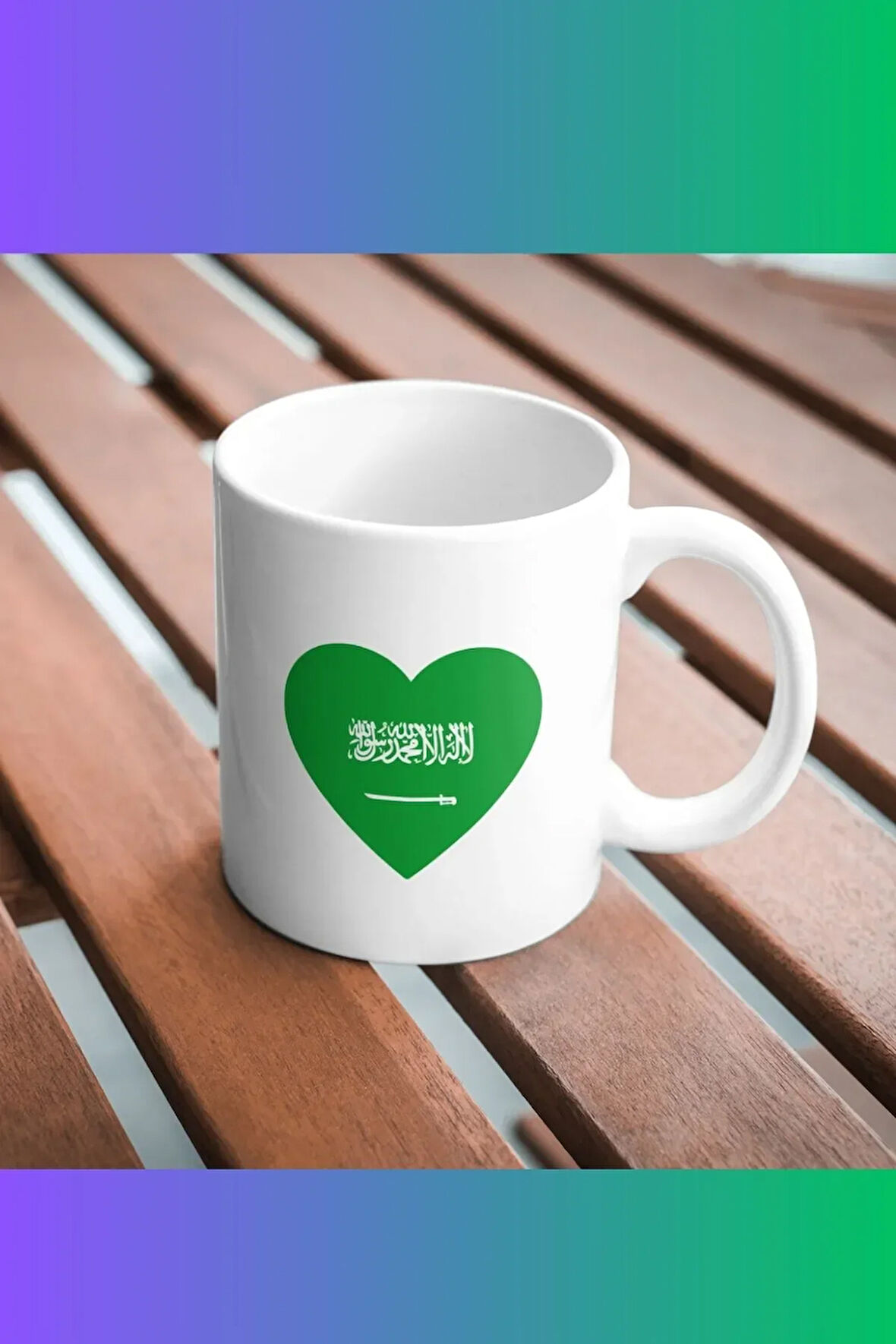 Suudi Arabistan Kalp Şeklinde Bayrak Temalı Porselen Kupa