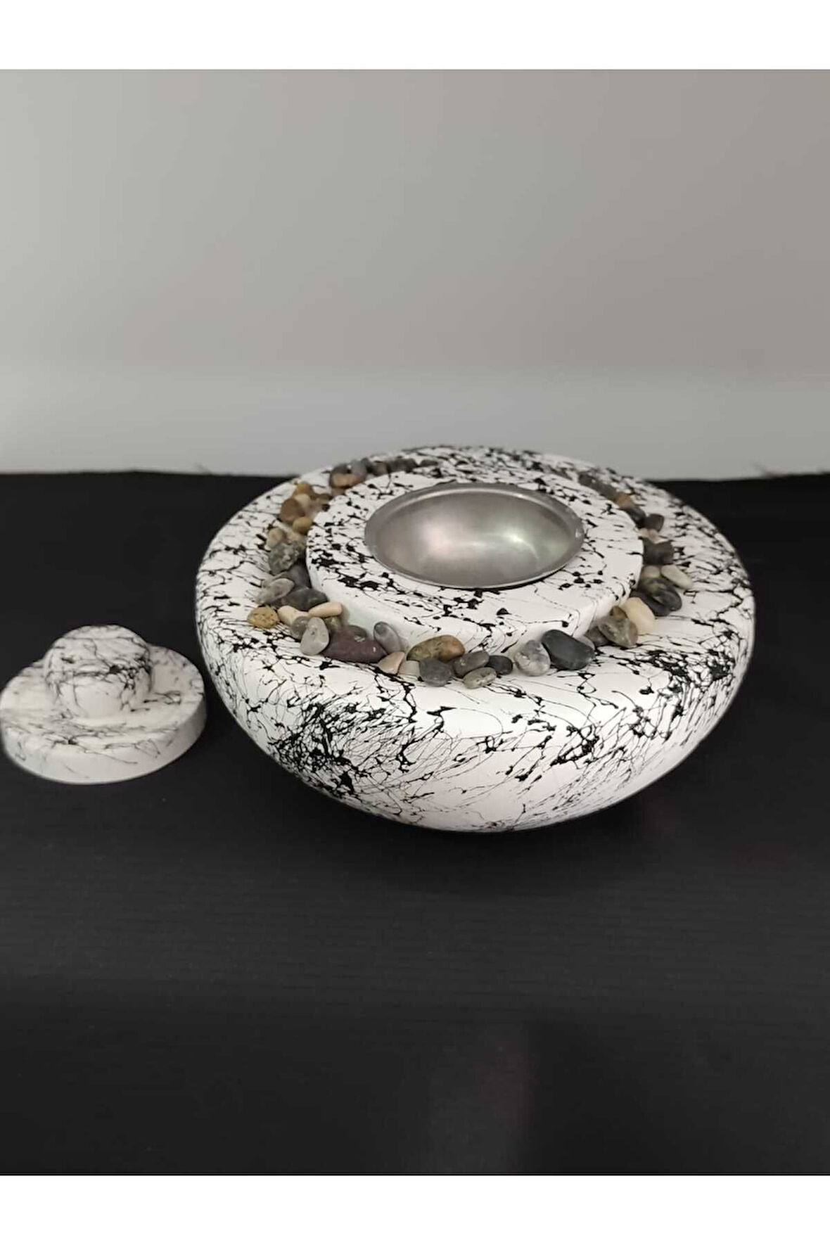 DEKORATİF MASA ÜSTÜ YUVARLAK ATEŞ ÇUKURU TAŞ ŞÖMİNE-500 ML YAKIT HEDİYELİ