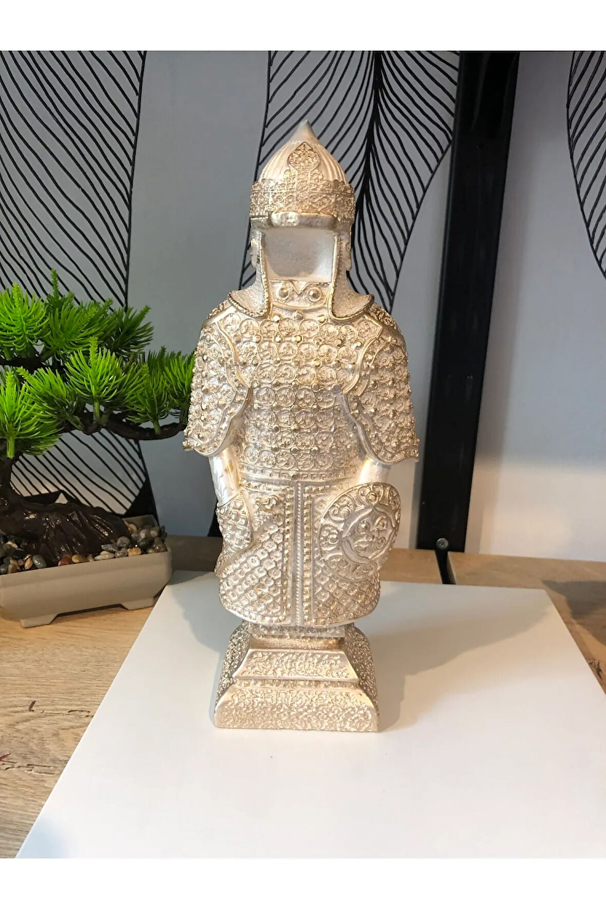 Polyester Zırhlı Muhafız Biblo
