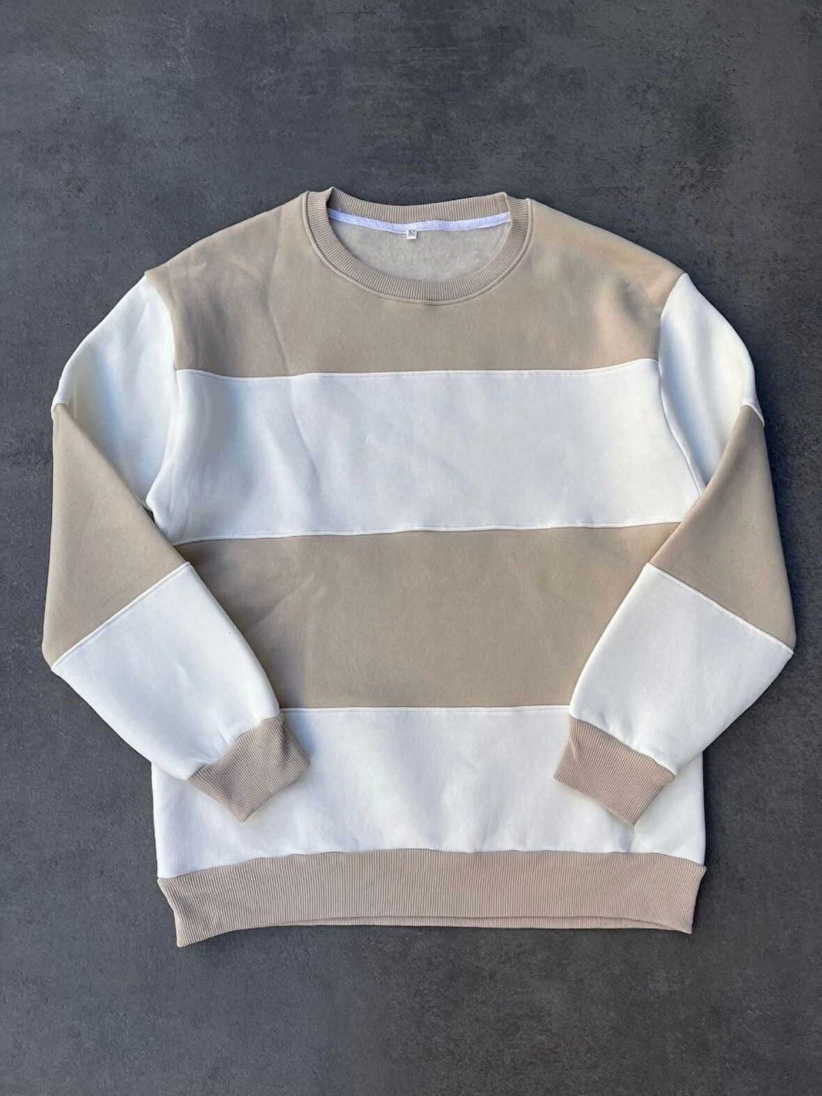 Parçalı Bisiklet Yaka Baskılı SweatShirt - Bej