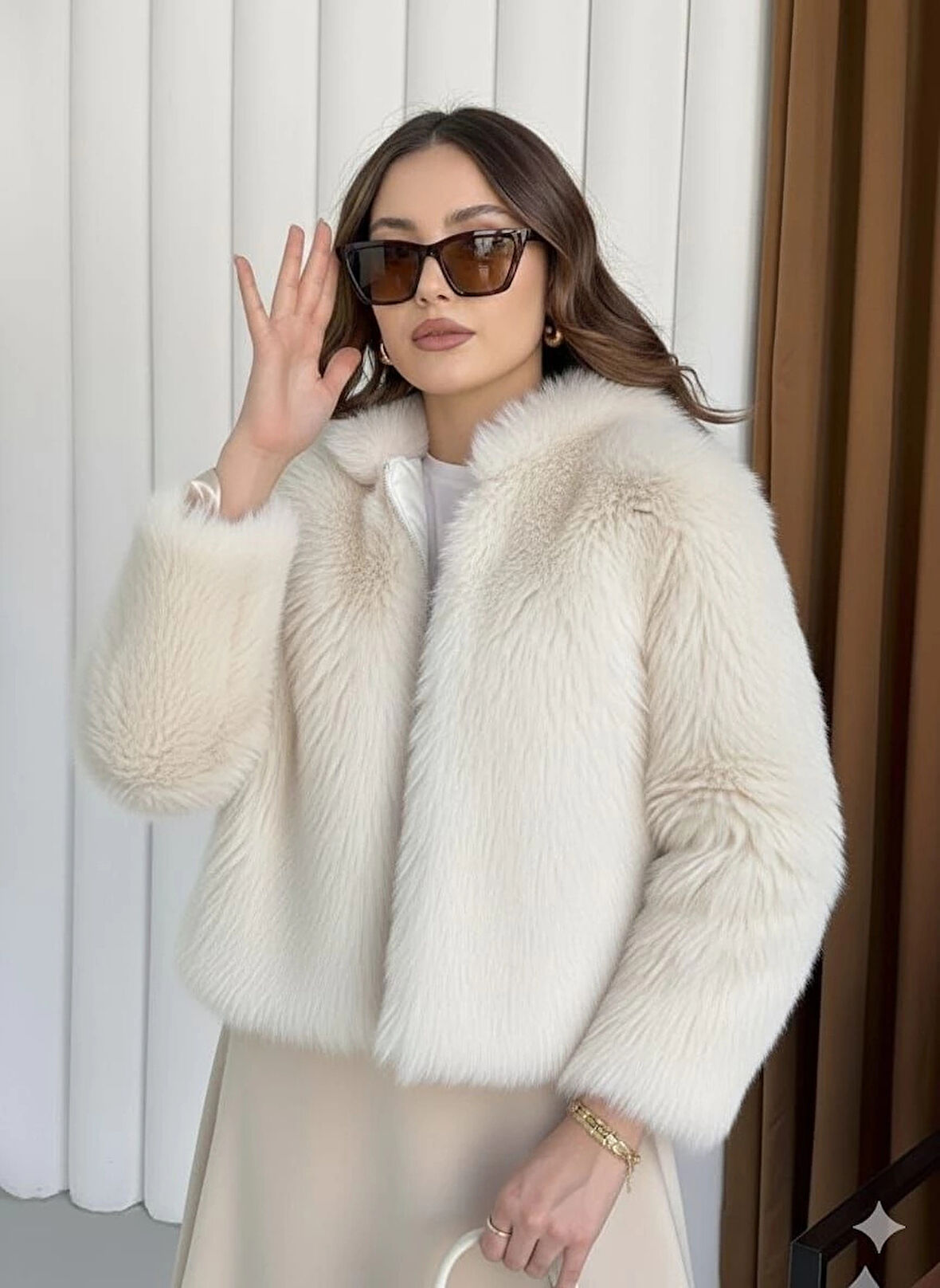 Fermuarlı kısa kürk  ekru t7746