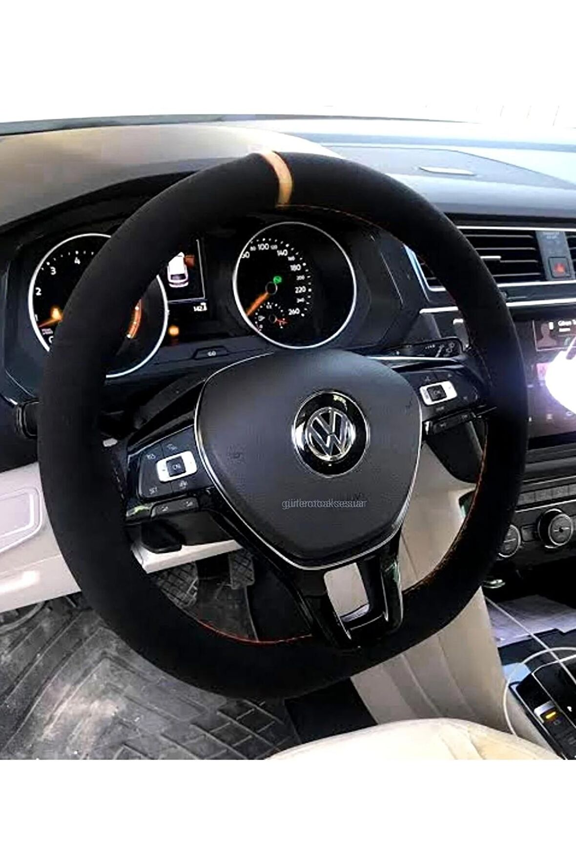 Vw Taigo Dikmeli Direksiyon Kılıfı Alkantra Sarı Yüzüklü