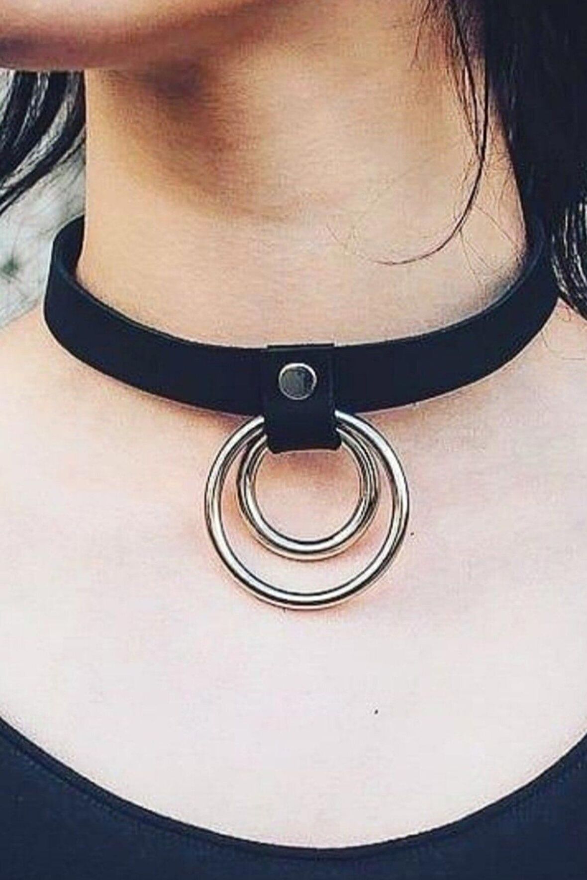 İnce Şerit Halka Detaylı Ayarlı Şık Deri Choker