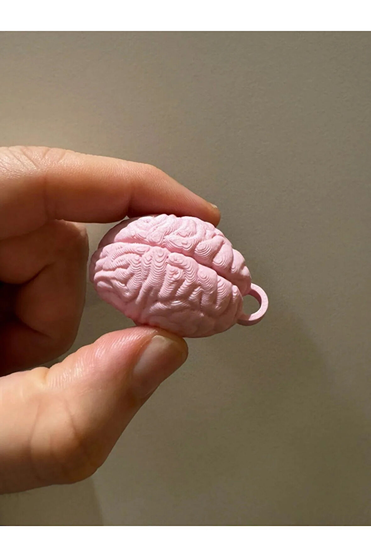 "USE IT" Beyin Tasarımlı Anahtarlık Seti (2 Adet) - Pembe PLA Malzeme, Zincir Dahil