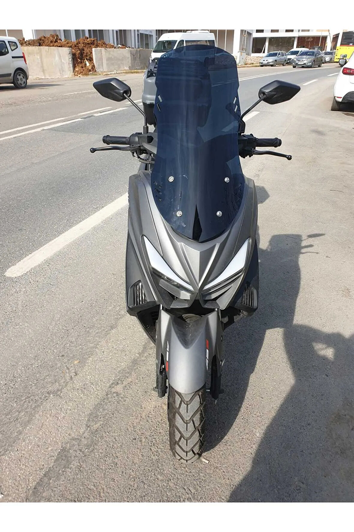 Arora Max T 150 Ön cam 2022 2024 Model Yılı 75cm Siyah Renk 4mm Uzun Cam