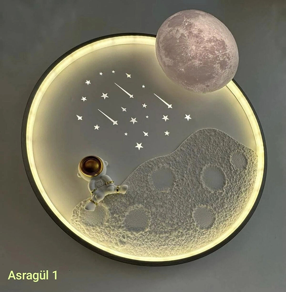 Astronot ledli Tavan Avizesi