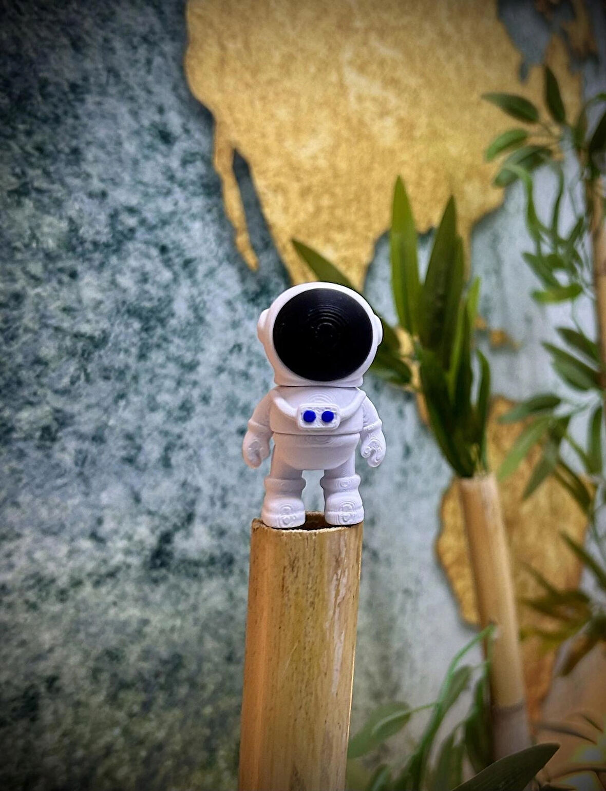 Astronot Oyuncak - Yıldızların Cesur Kaşifi!🧑‍🚀🚀🌌 3d Hareketli Organik Model - Orta Boy
