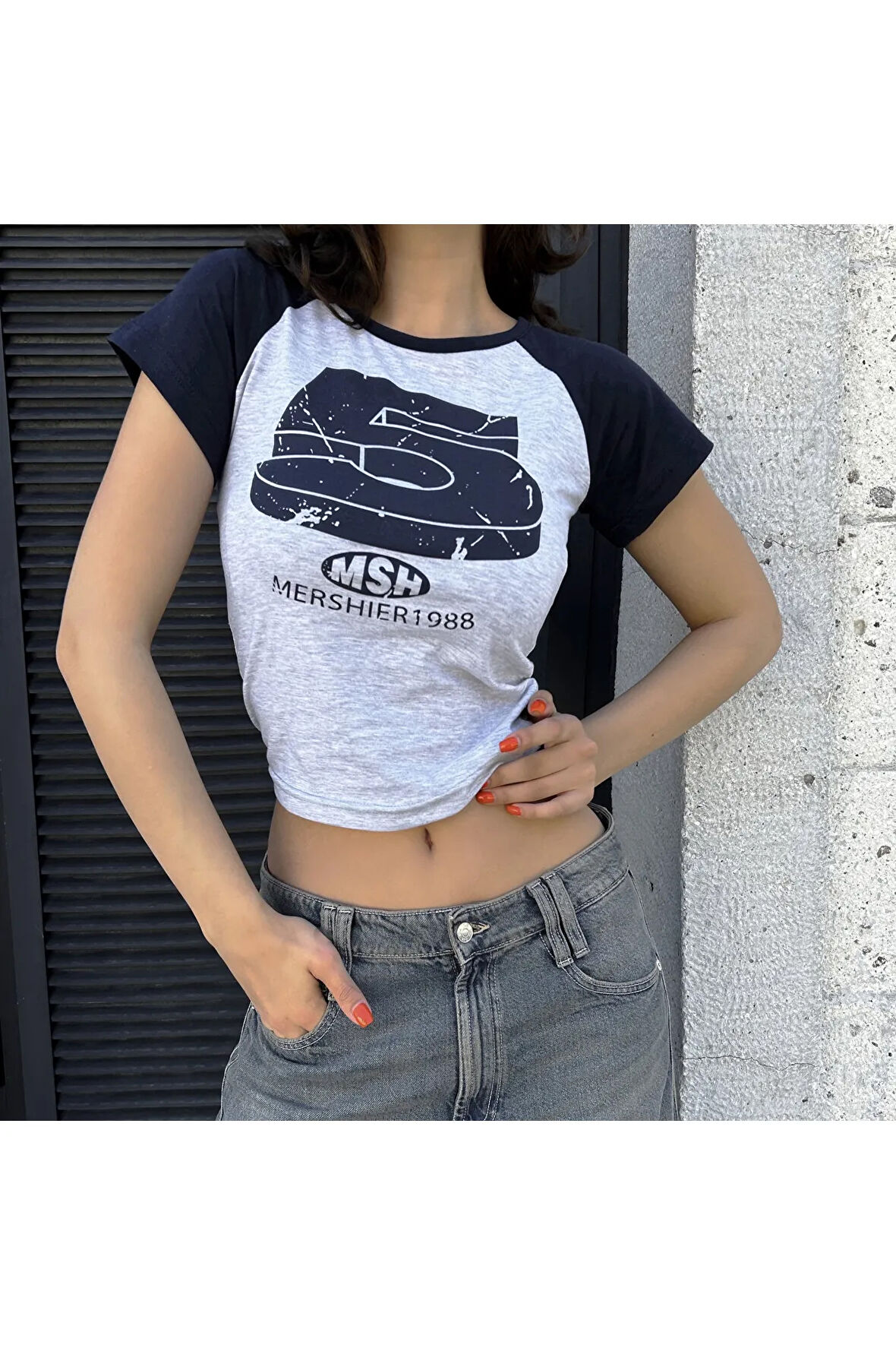 Lacivert Retro 5 Baskılı Kısa Kollu Crop