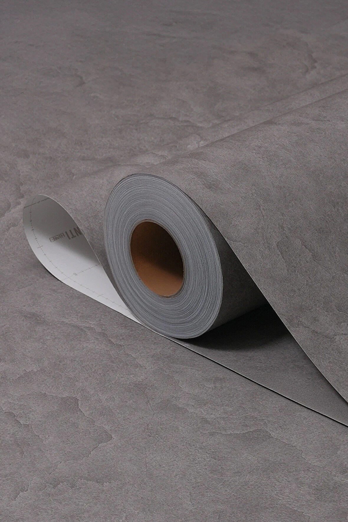Yapışkanlı Kaplama Folyo 120 cm – Beton Gri Renk | Mobilya, Duvar ve Kapı İçin – ST674