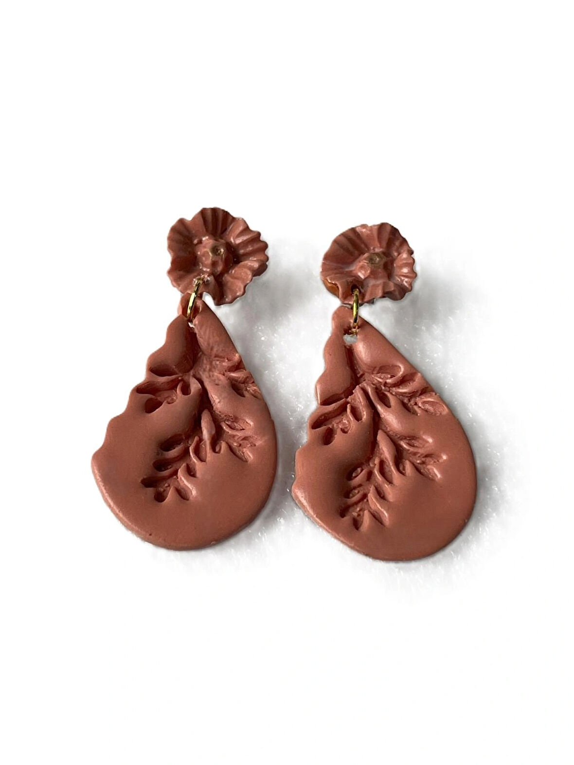 El Yapımı, Şık, Polimer Kil, Ultra Hafif Kadın Küpe. Bu terracotta çiçek damla küpeler ve el yapımı kil dangle küpeler, doğal ve şık bir görünüm sunuyor!