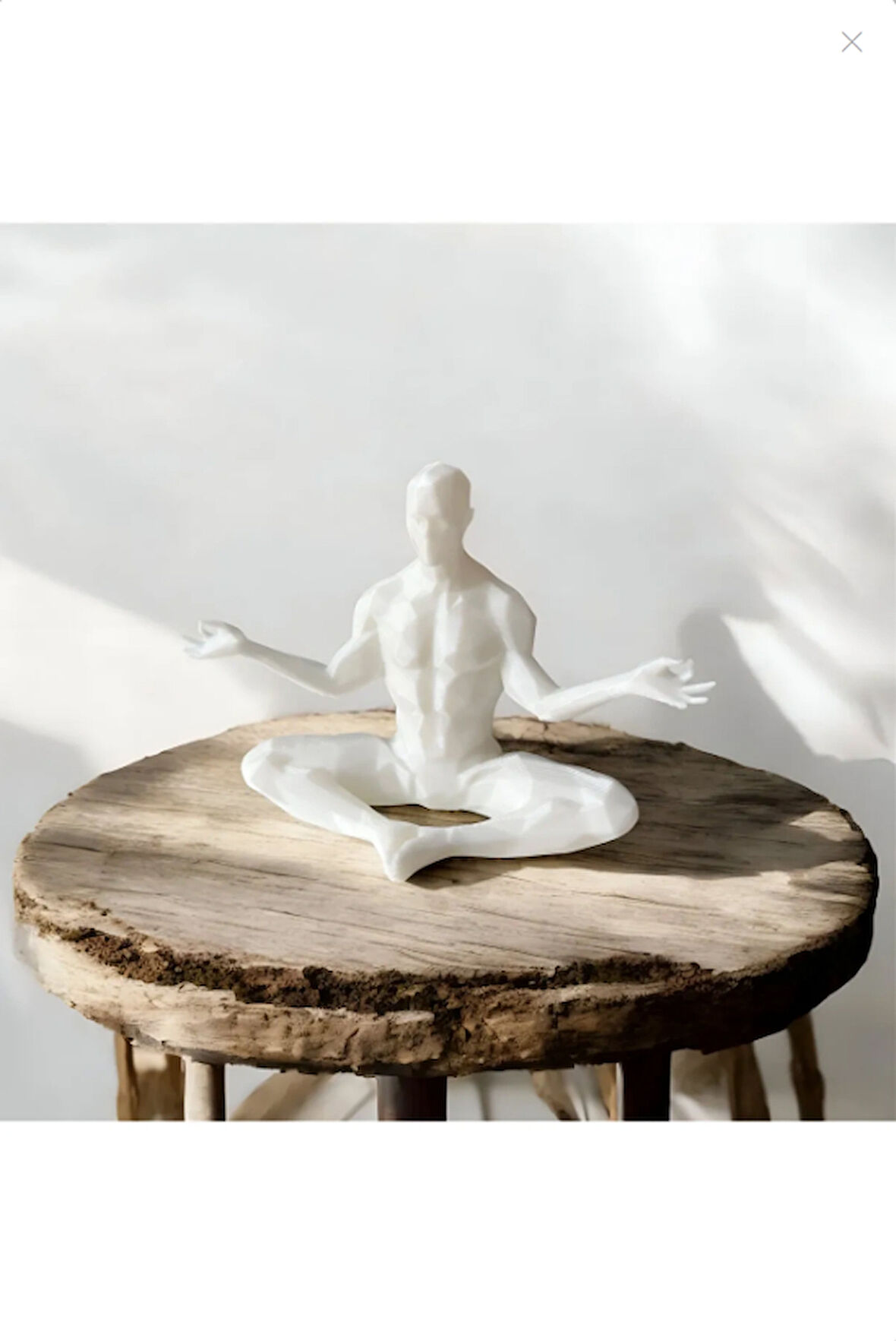 Meditasyon Yapan Adam Figürü – Minimalist Dekoratif Heykel – Zen & İç Huzur Temalı Masaüstü Süsü