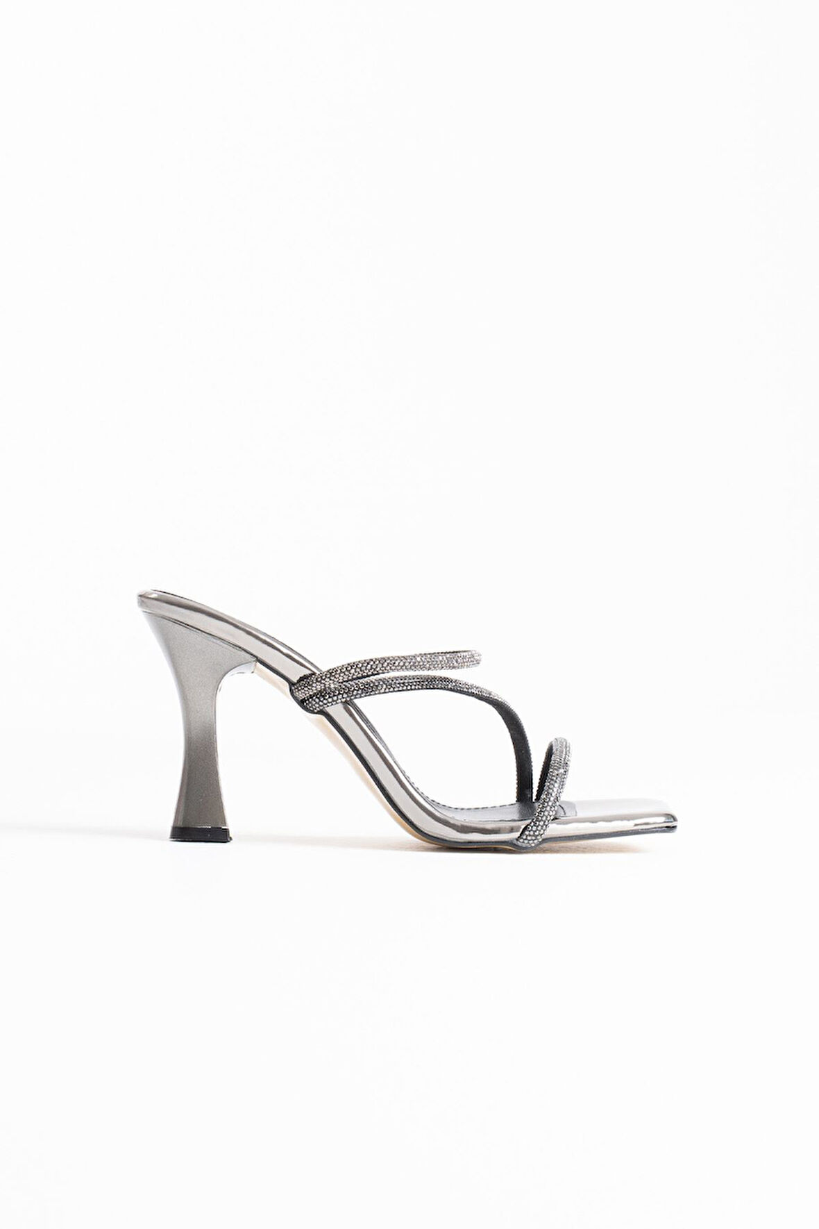 Capella Platin Taşlı Topuklu Kadın Terlik