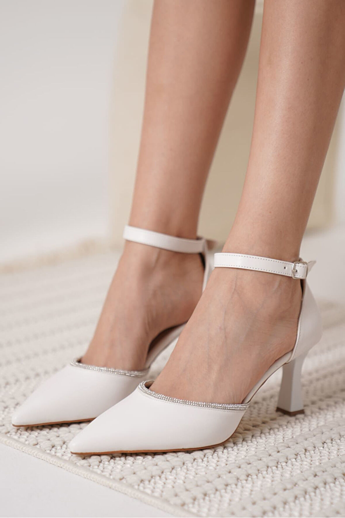 Darla Taşlı Kadın Beyaz Topuklu Ayakkabı