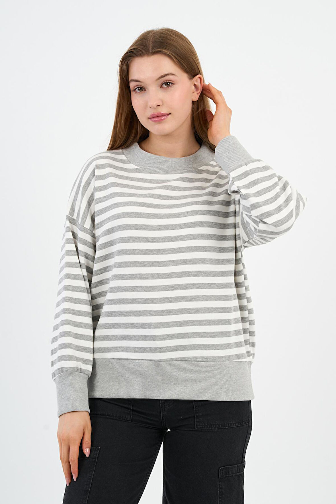 Kadın Bisiklet Yaka Çizgili Sweatshirt (B24-00248)