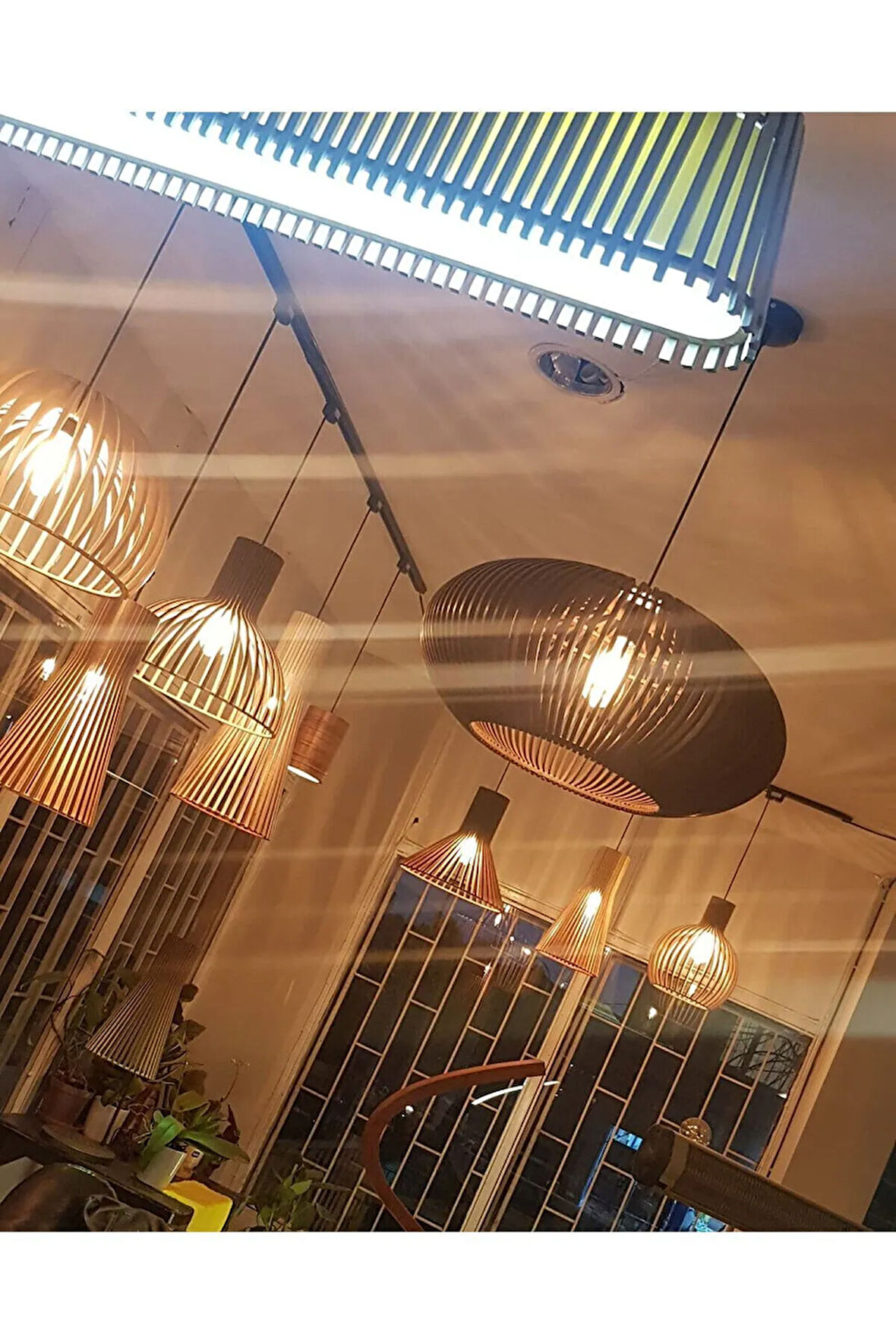 50 Cm Büyük Ahşap Yüzyıl Küre Salon Cafe Ofis Mutfak Avizesi Isme Özel Hazırlanan Ahşap Kutuludur