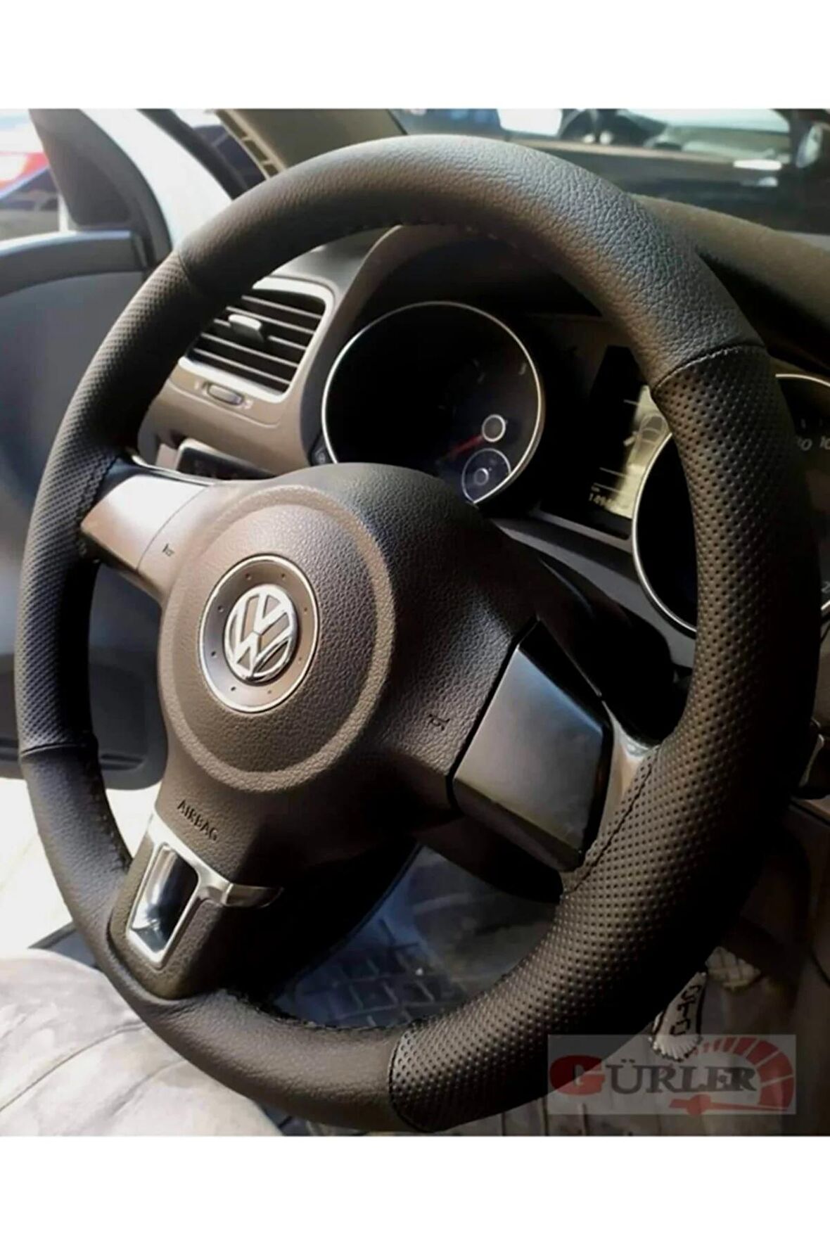 Vw Passat B8 Uyumlu Dikme Direksiyon Kılıfı Noktalı-soft Siyah