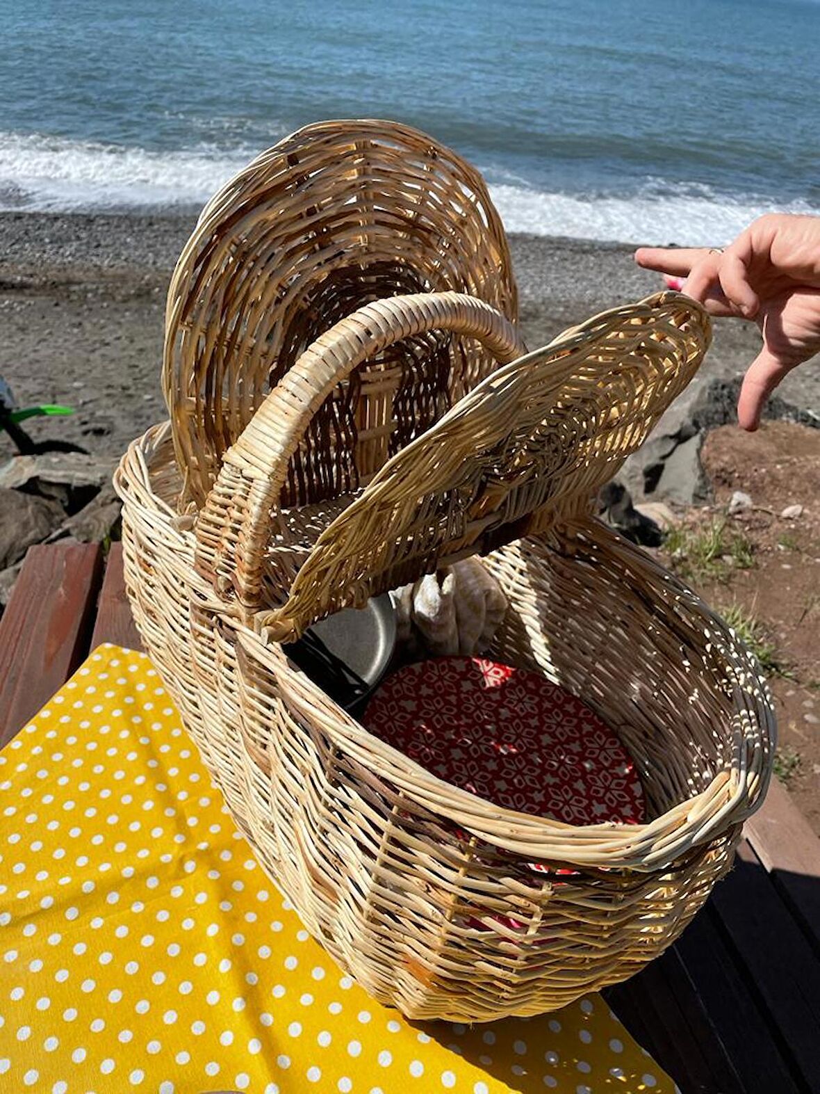 Beyaz Atölyem Kapaklı Hasır Piknik Sepeti