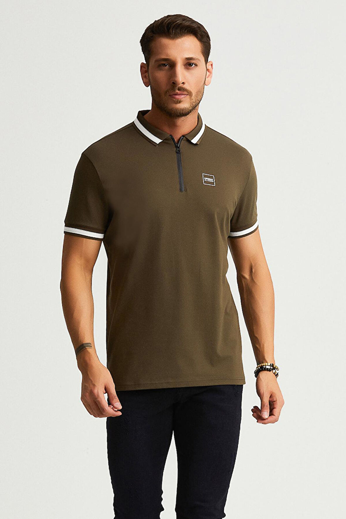 ALEXANDERGARDI FERMUAR DETAYLI POLO YAKA T-SHİRT (BARAKM)