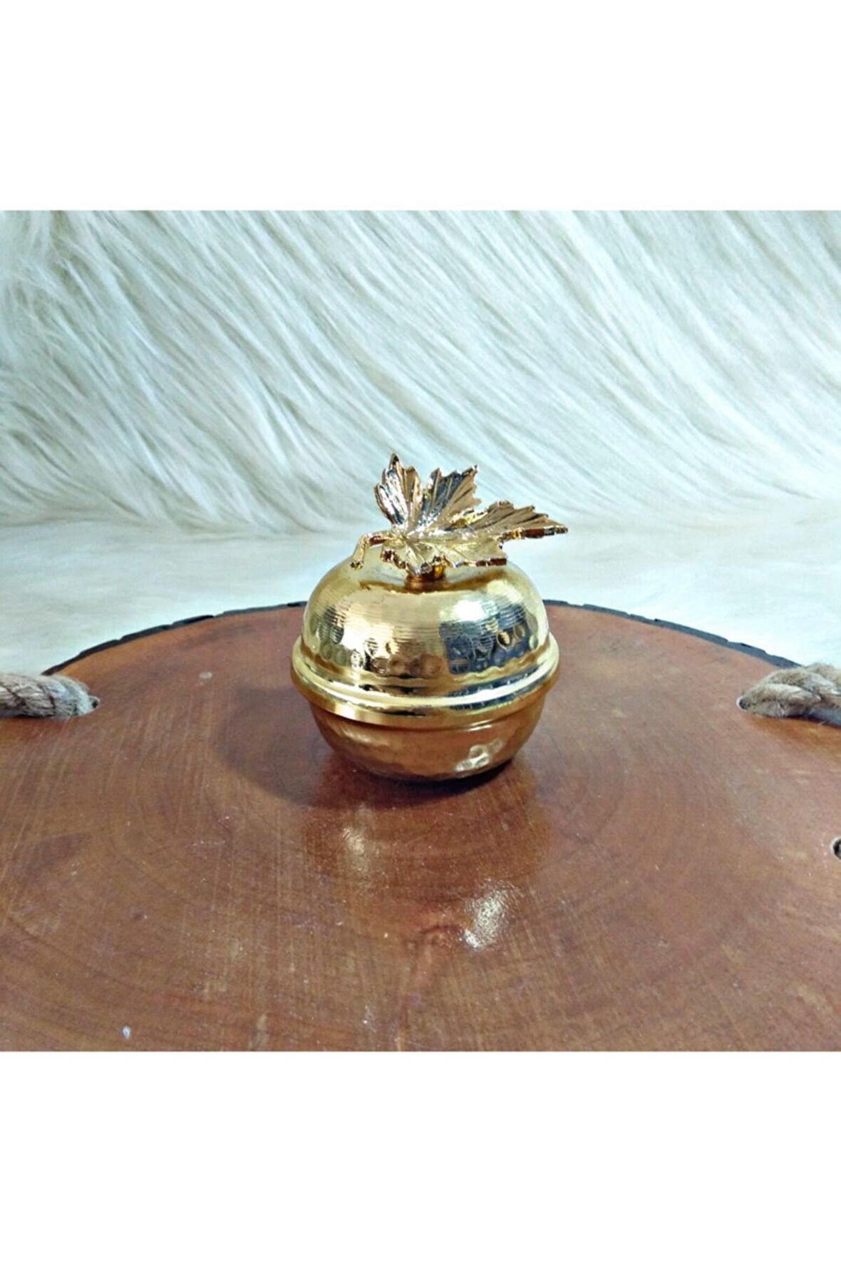 Gold Çınar Yaprağı Figürlü Metal Elma
