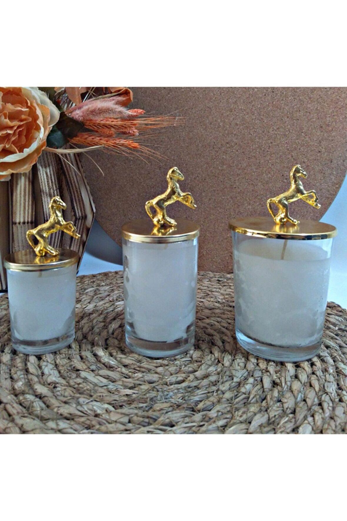 3 Boy Gold Mini Şahlanmış At Tepeli Dekoratif Bardak Mum Seti