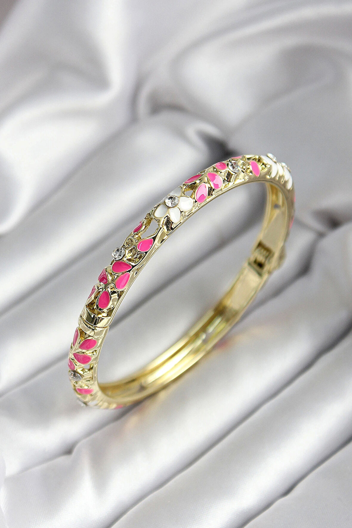 Mineli Pirinç Pembe Çiçek Desenli Gold Renk Kadın Kelepçe