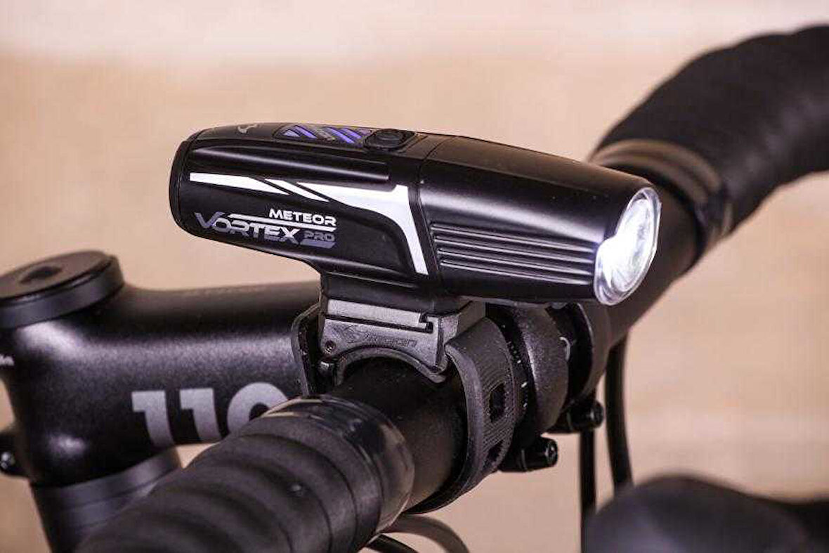 MOON ÖN FAR METEOR VORTEX PRO 1300 LM USB