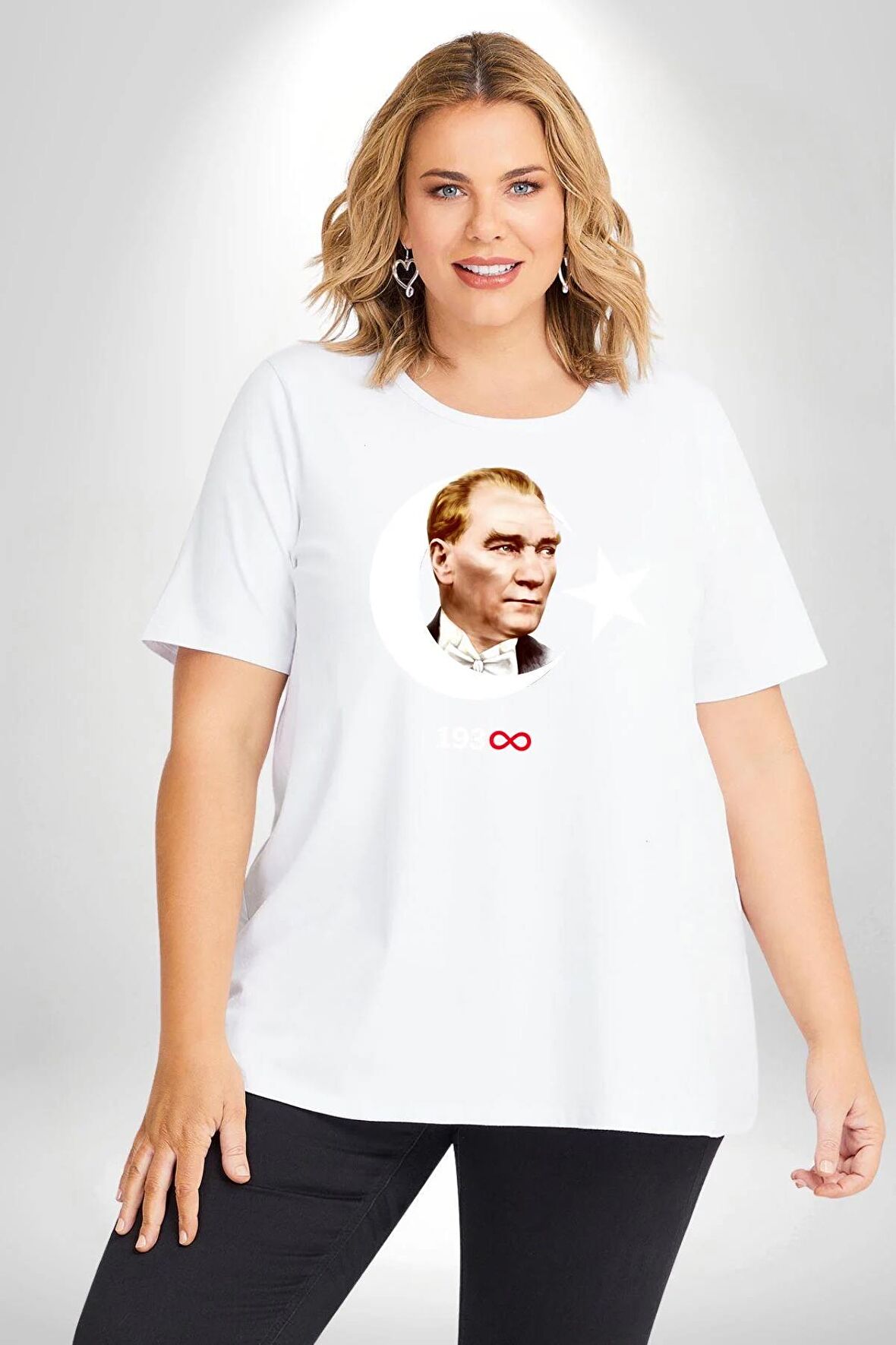 Atatürk Türk Bayrağı Sonsuzluk Beyaz Büyük Beden Kadın Erkek Ünisex  Basic Ön Baskılı Tişört