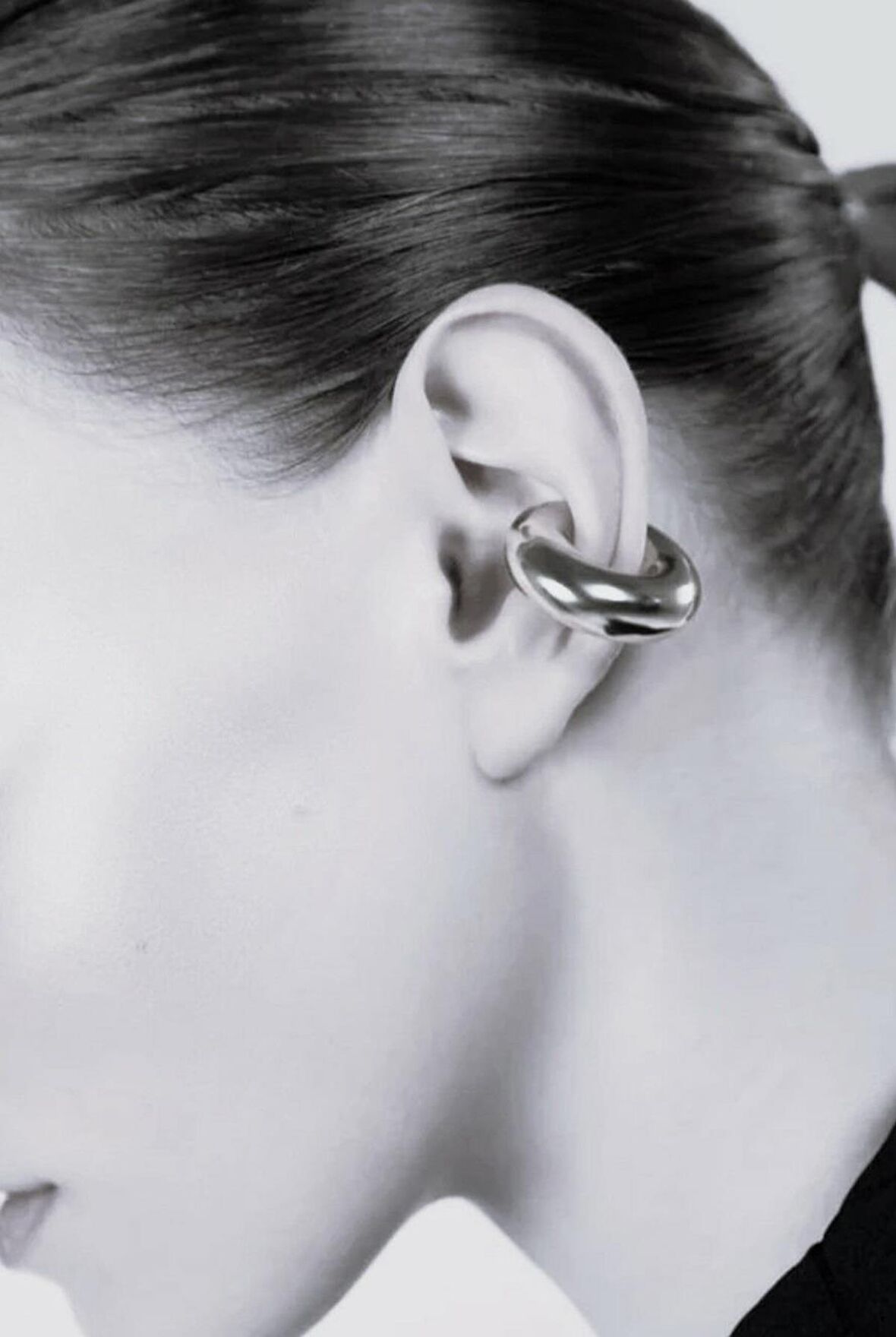 Büyük Bombeli Earcuff Büyük Halka Geçirmeli Kıkırdak Küpesi Gümüş Renk