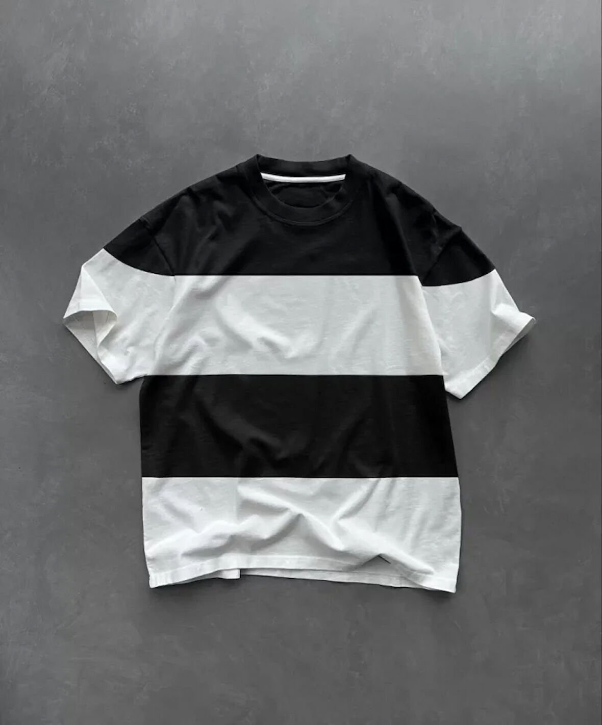 Livizmir Moda Unisex Bisiklet Yaka Parçalı T-Shirt - Siyah