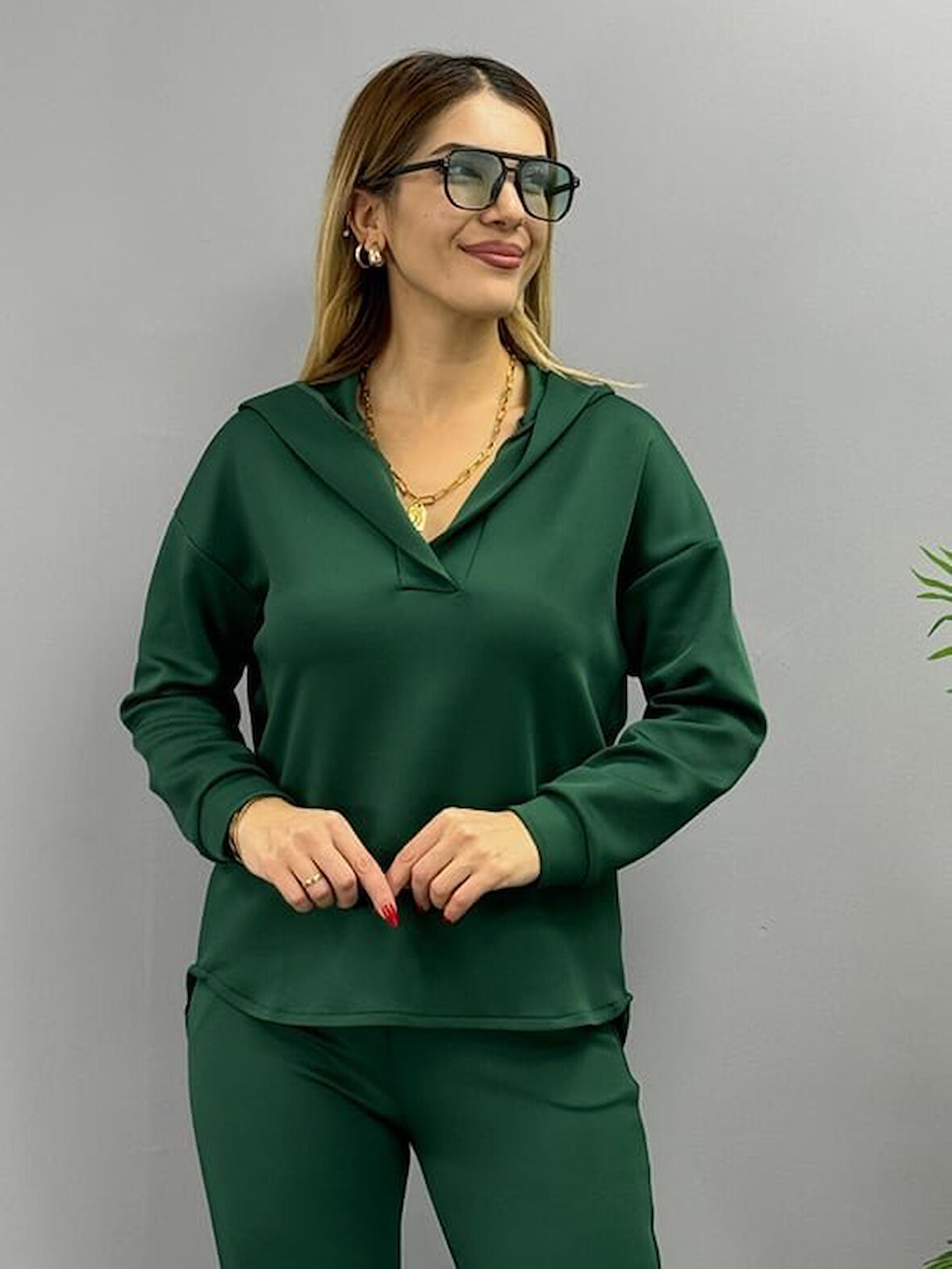 Livizmir Moda Kadın Uzun Kol V Yaka Kapüşon Detay Sweat Ve Yüksel Bel Eşofman Ikili Takım