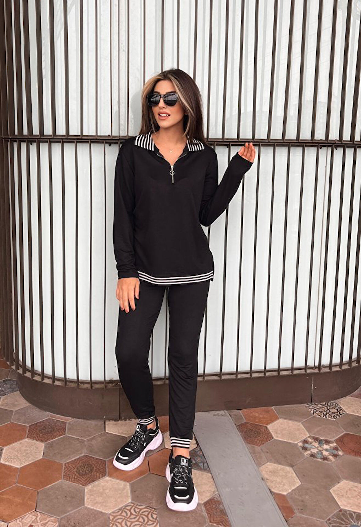 Livizmir Moda Kadın Uzun Kollu Ribana Ve Fermuar Detay Bluz Ve Yüksel Bel Pantolon 2li Takım