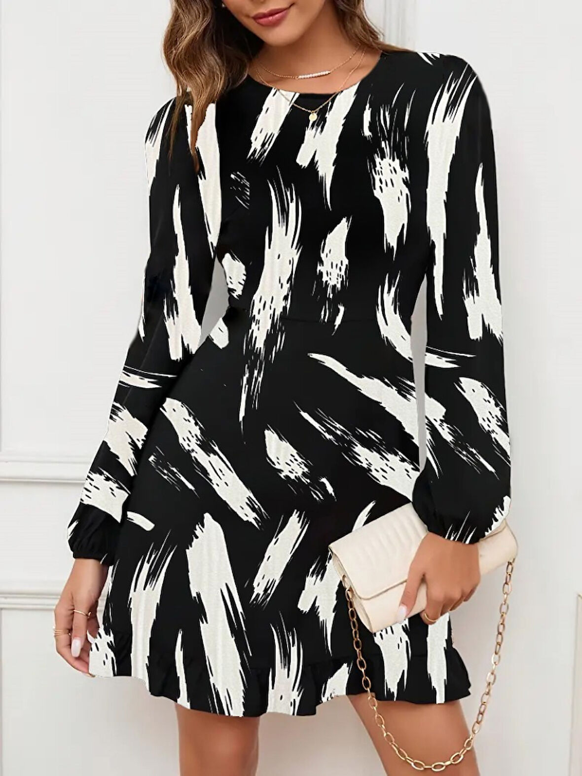 Livizmir Moda Kadın Uzun Kollu Bisiklet Yaka Desenli Kısa Krep Elbise