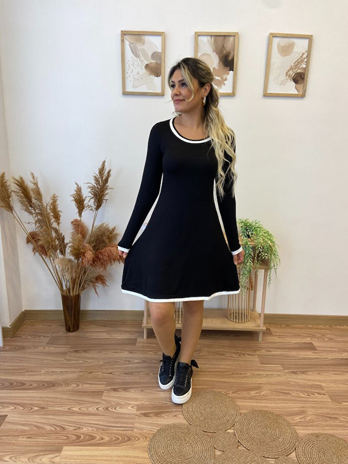 Livizmir Moda Kadın Uzun Kollu Derin Yuvarlak Yakalı Kısa Viskon Iki Iplik Elbise