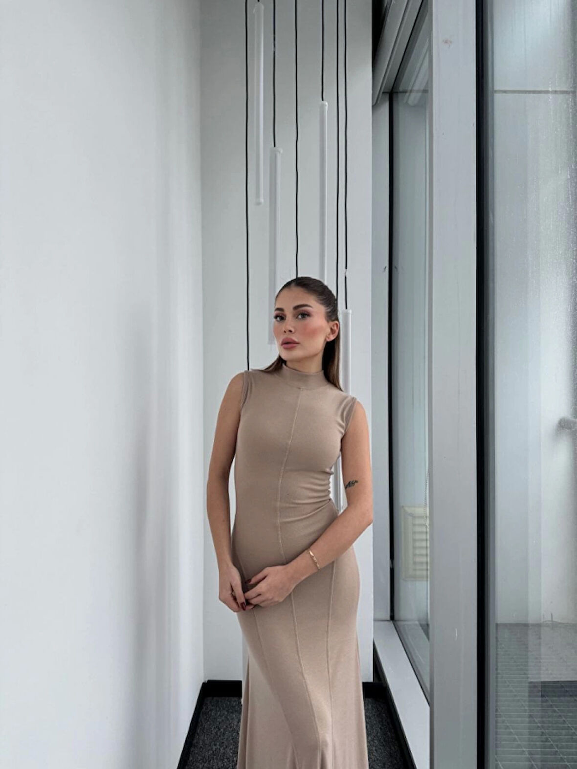 Livizmir Moda Kolsuz Yarım Bogazlı Uzun Elbise- Bej