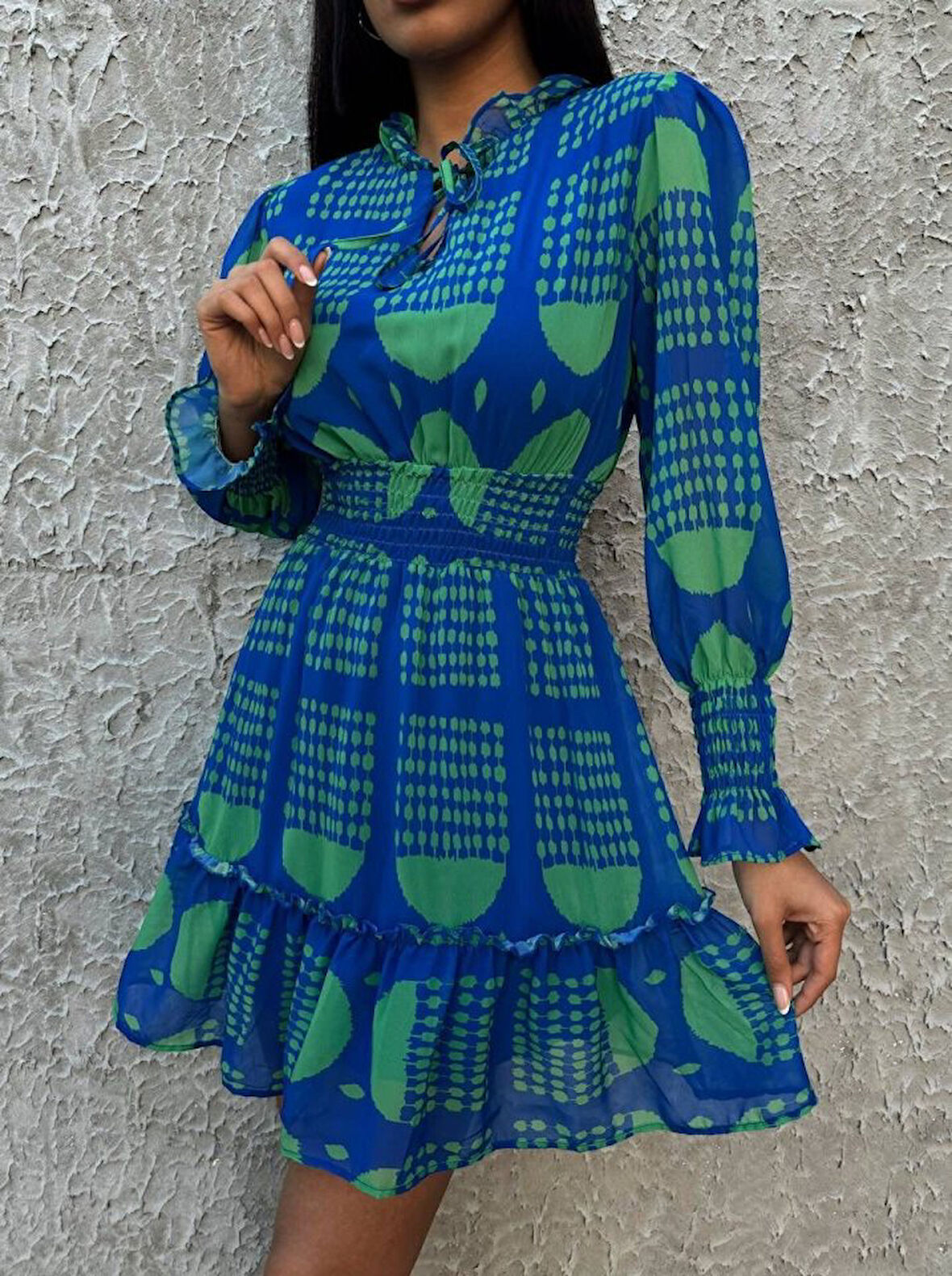 Livizmir Moda Kadın Uzun Kollu Bilek Bel Gipe Detay Etek Ucu Volanlı şifon Elbise