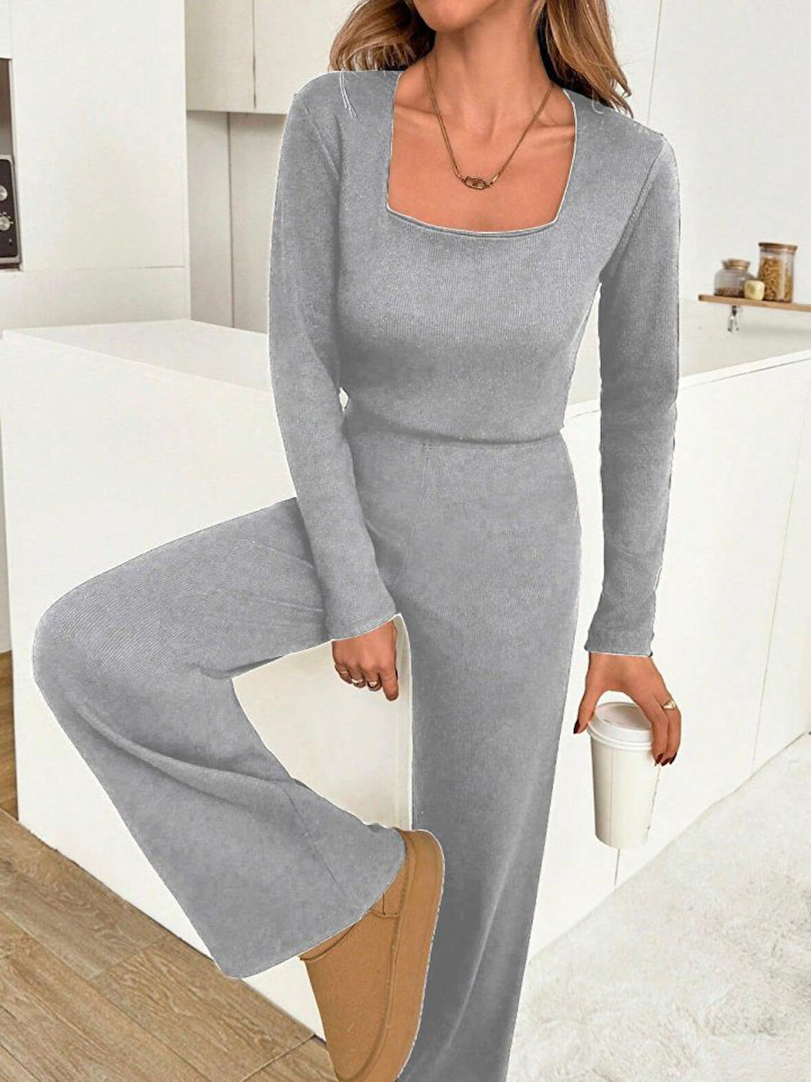 Livizmir Moda Kadın Uzun Kollu Kare Yaka Bluz Ve Ispanyol Paça Pantolon Ikili Takım