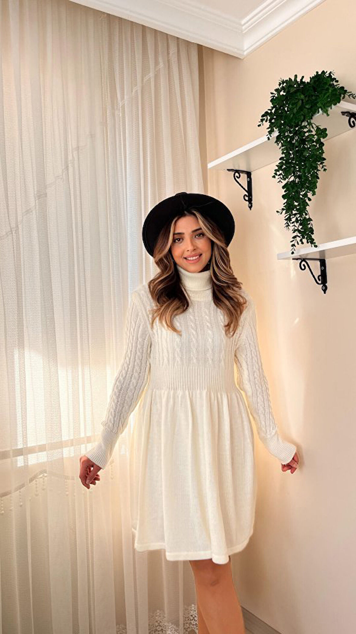 Livizmir Moda Kadın Uzun Kollu Balıkçı Yaka Belden Yaka Belden Büzgülü Kısa Triko Elbise