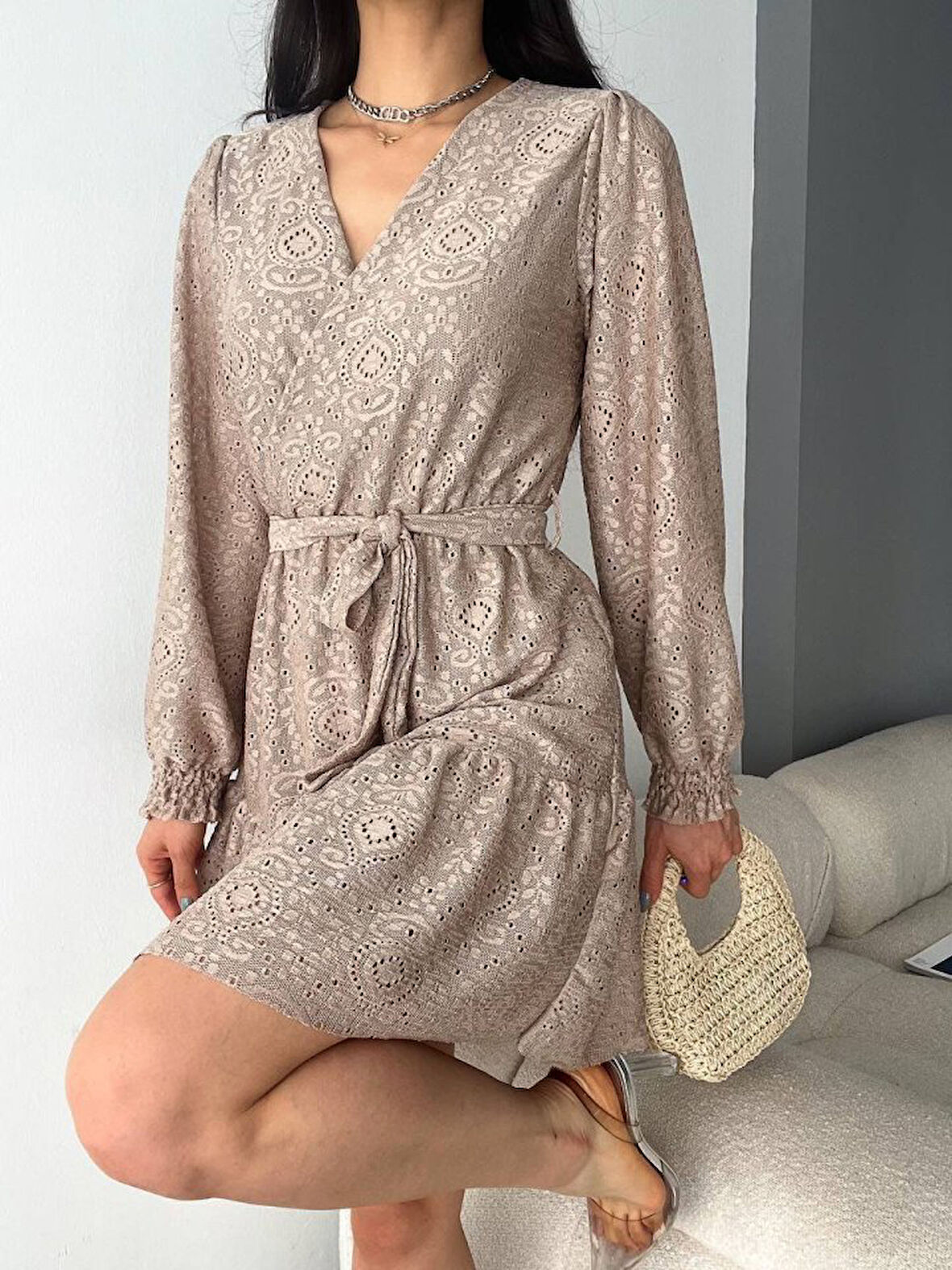 Livizmir Moda Kadın Fırsat ürünü Kruvaze Yaka Güpürlü Mini Elbise