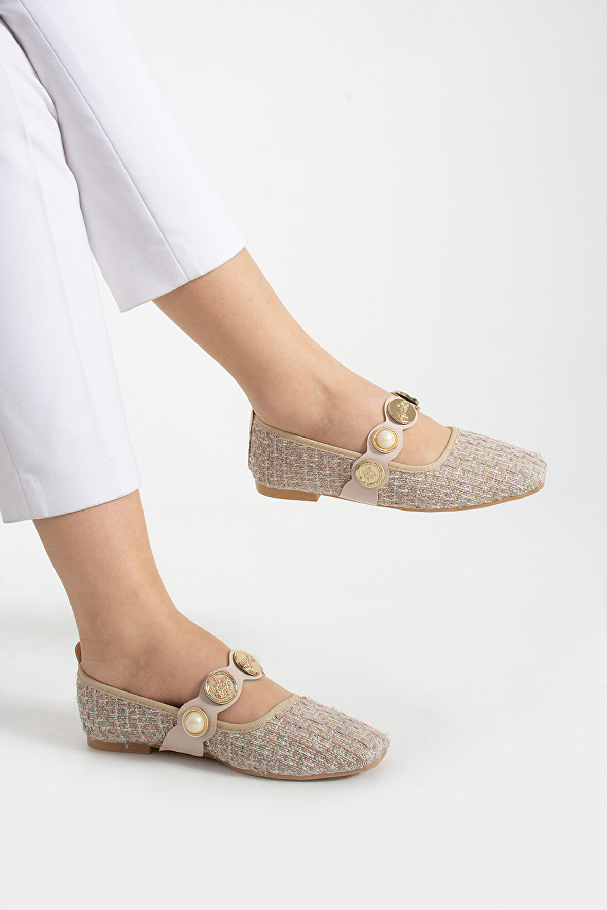 Tüvit İnci Detaylı Arkası Kapalı Alçak Topuklu Mary Jane Günlük Vizon Hasır Kadın Babet