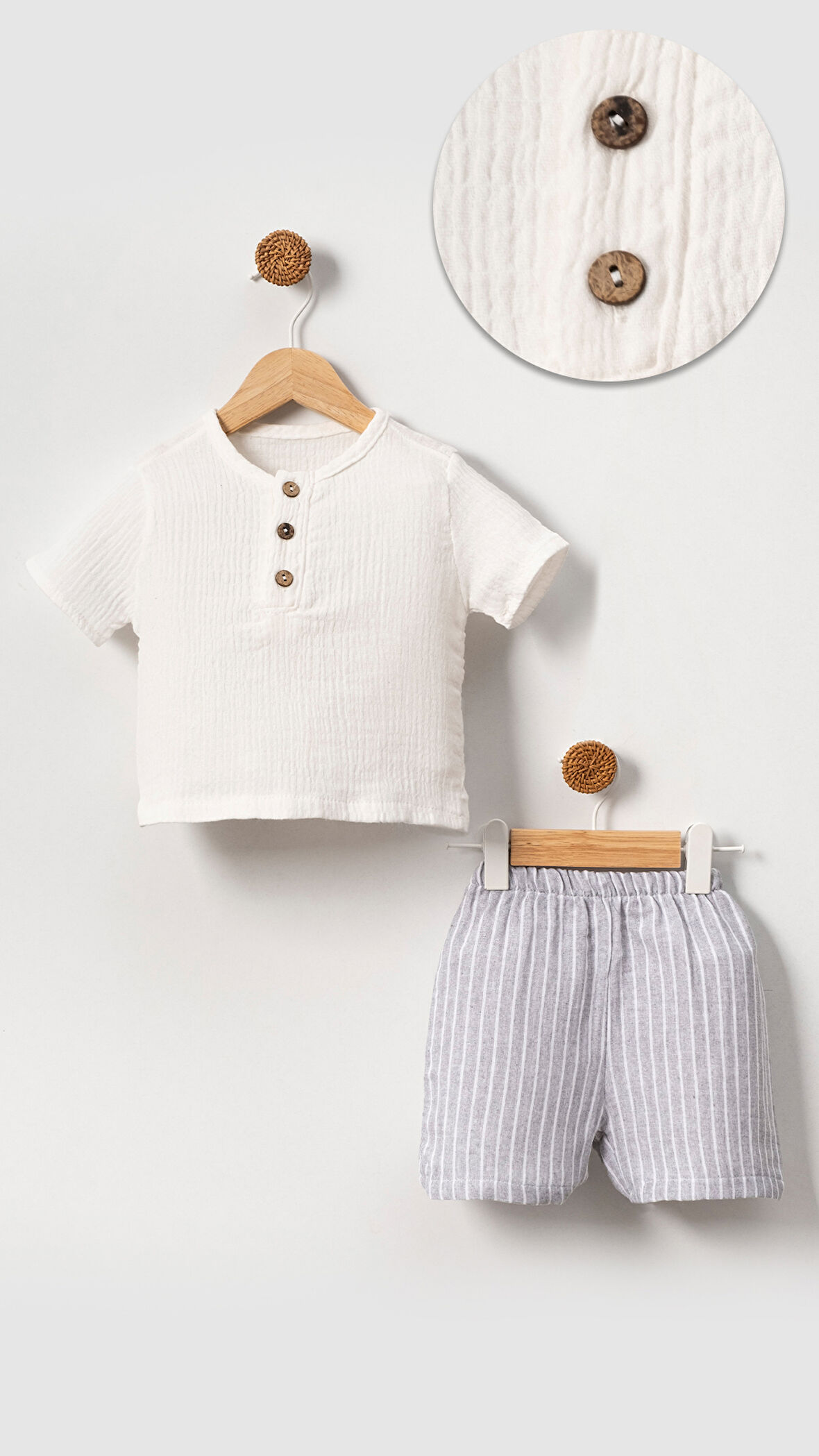 Unisex Bebek&Çocuk %100 Pamuklu Çizgili Düğmeli Müslin Şort Takım-Gri | 9-12 ay