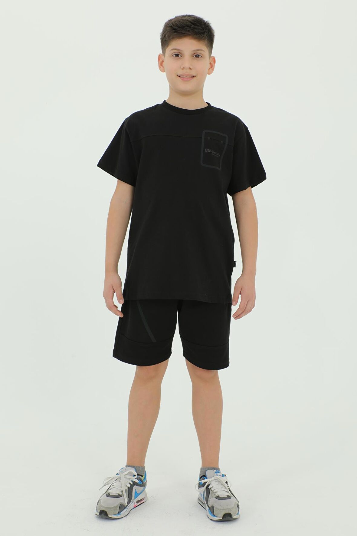 Bisiklet Yaka Erkek Çocuk Baskı Detaylı t-shirt Ve Şort İkili Takım