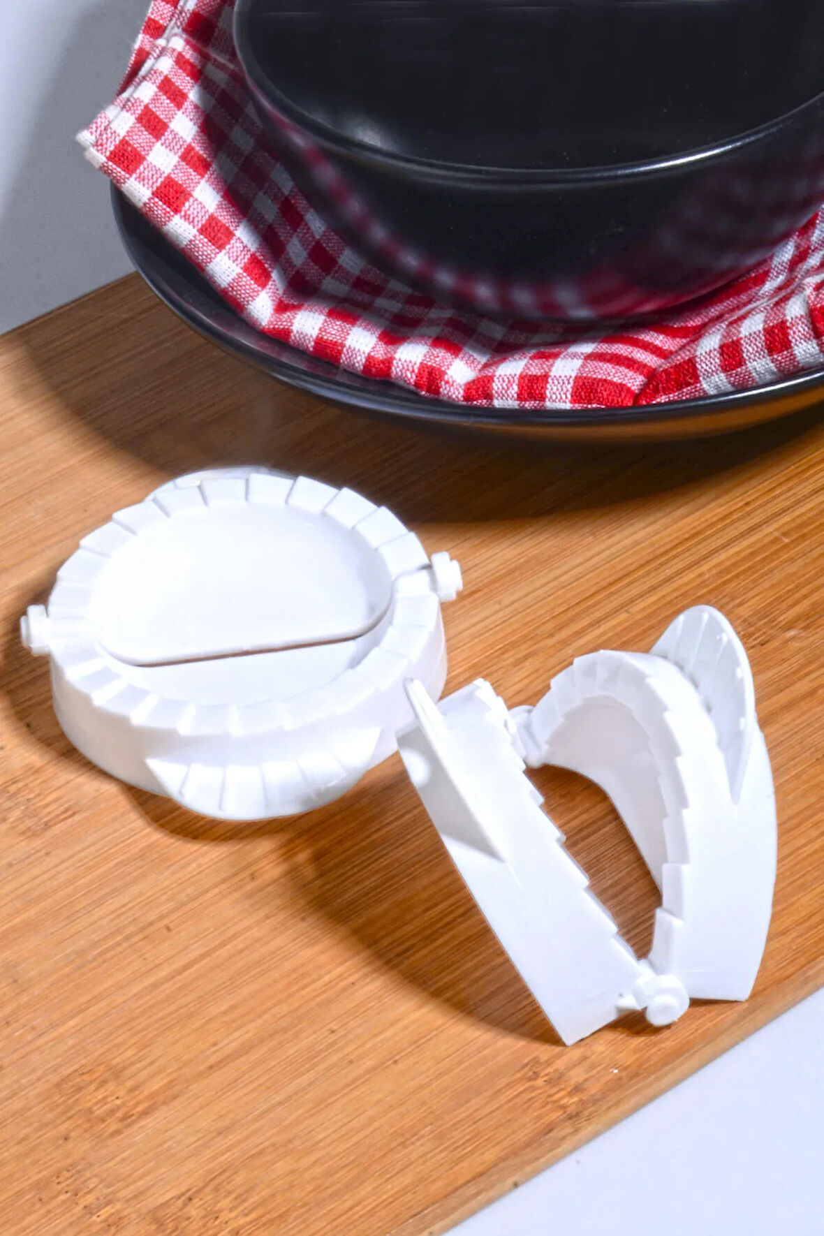 Pratik Lüx Plastik Ravioli Poğaça Ve Çiğ Börek Kalıbı