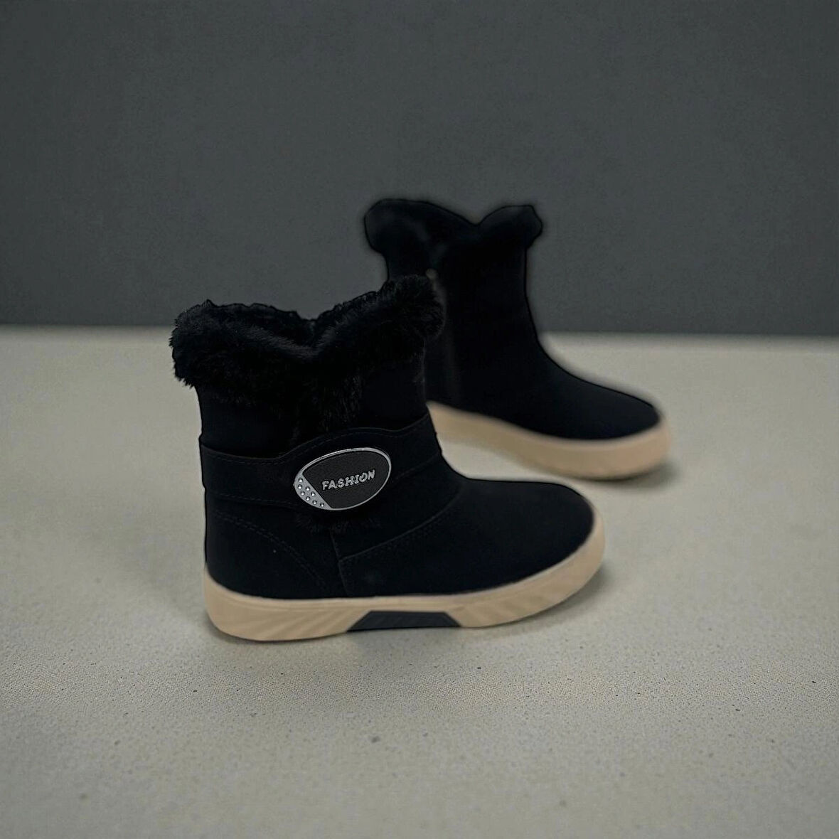 KIZ ÇOCUK TOKA DETAYLI KAYMAZ TABAN BOT